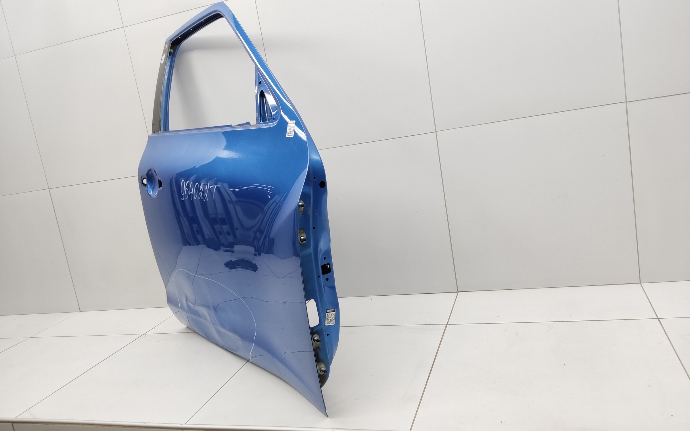 Дверь передняя правая Nissan Juke