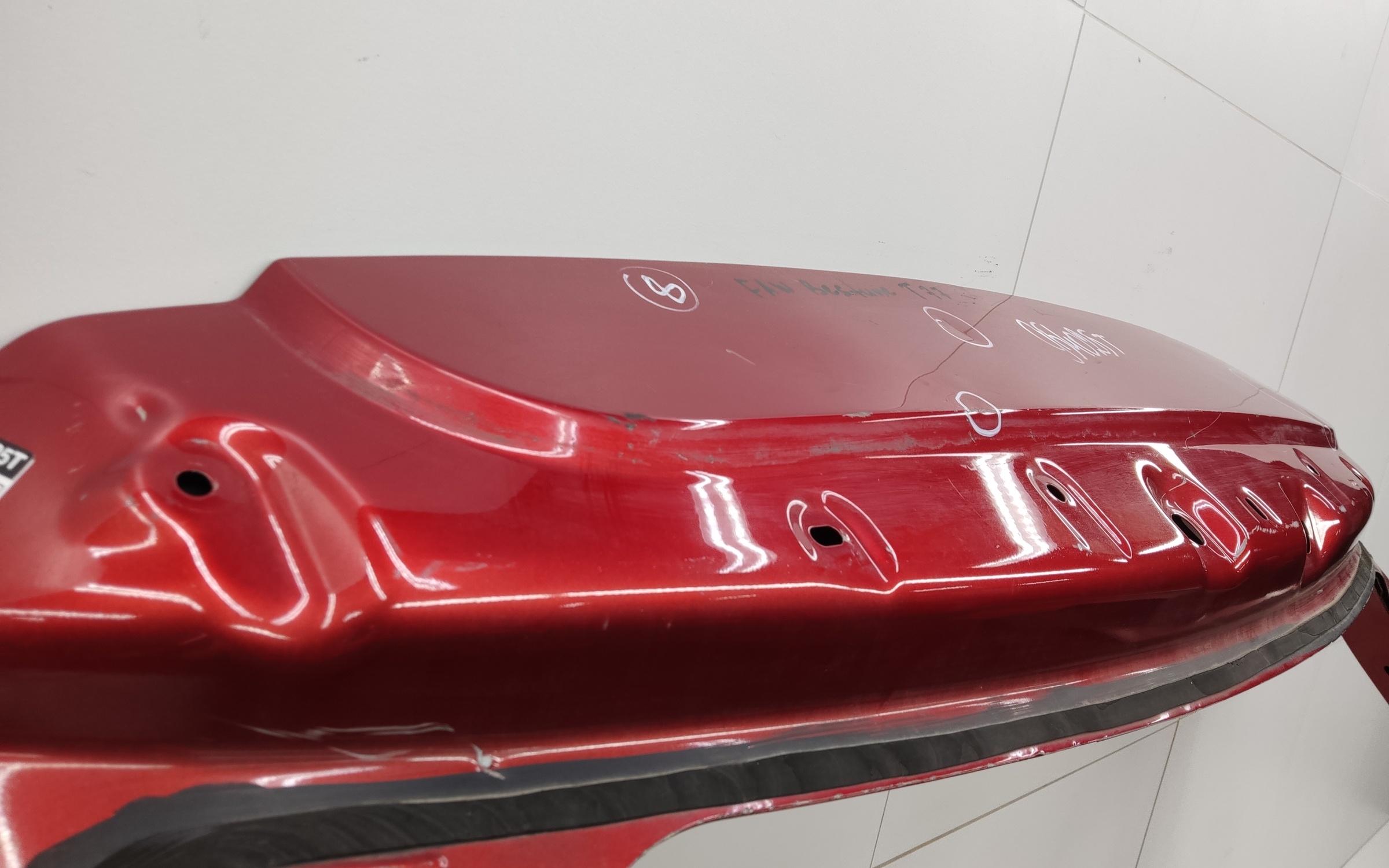 Крышка багажника FAW Bestune T77