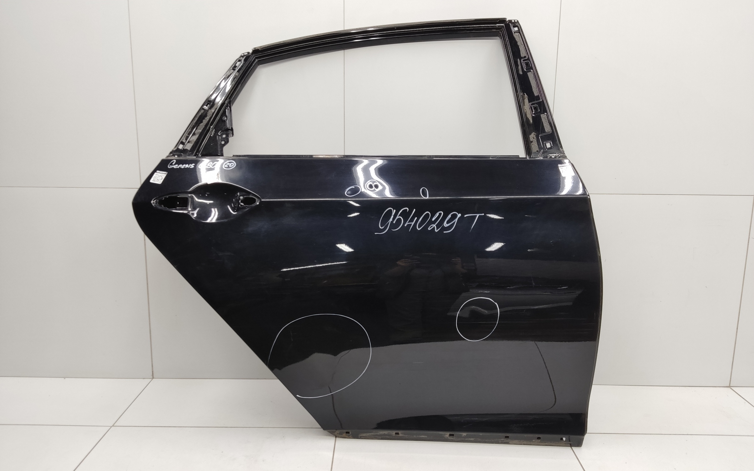 Дверь задняя правая Genesis G80 1