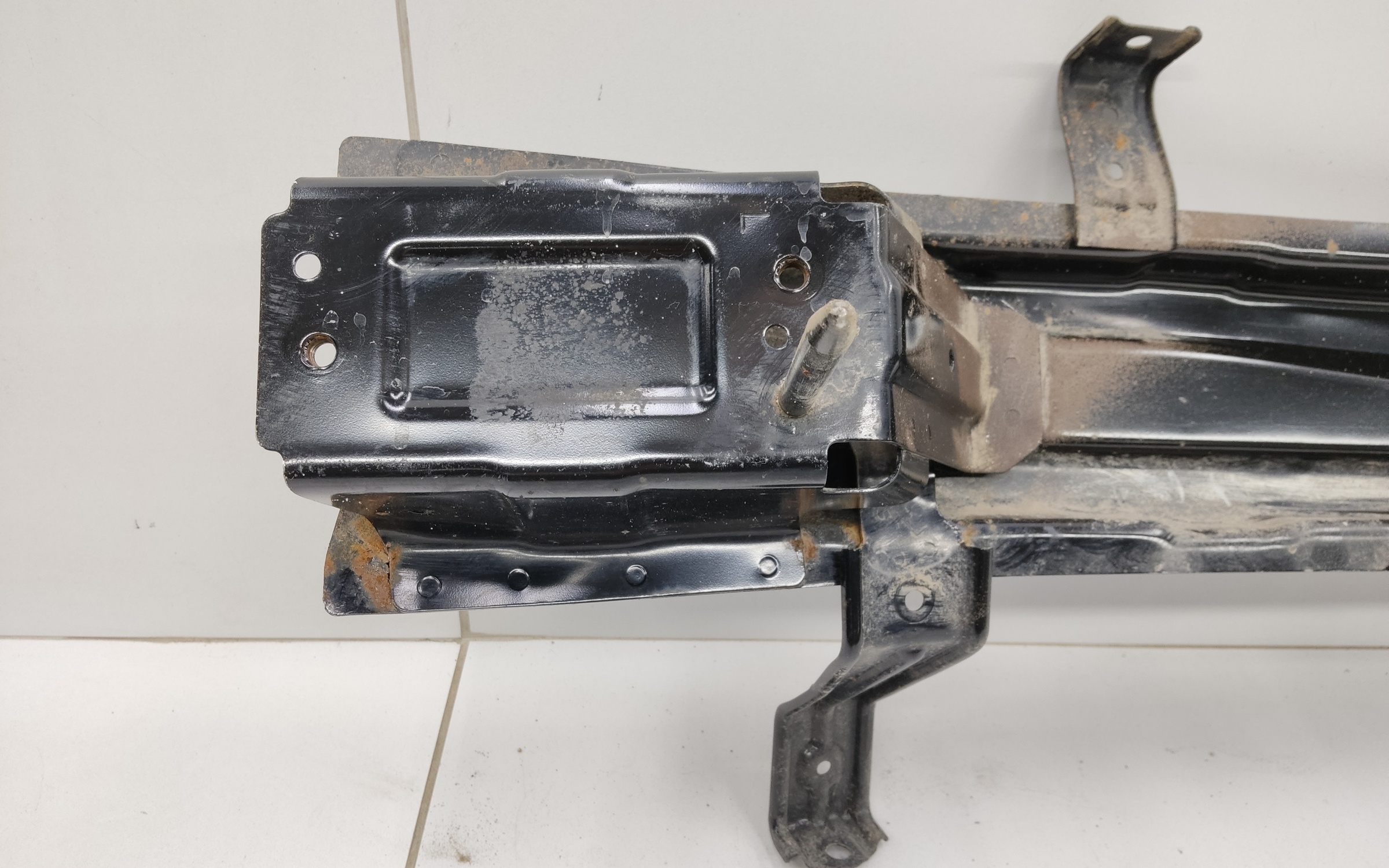 Усилитель заднего бампера Kia Rio 4 Restail