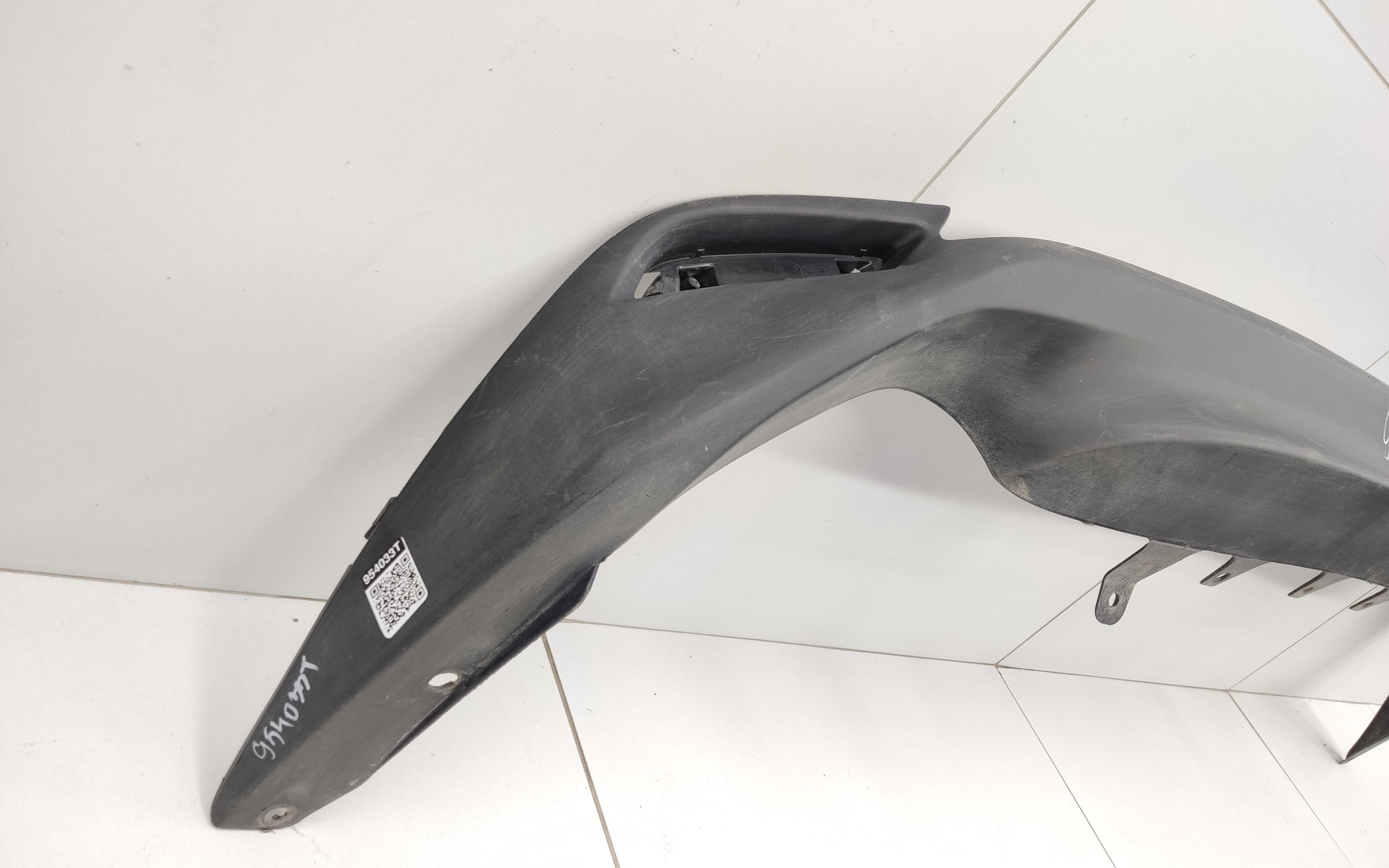 Юбка заднего бампера Toyota Camry V70