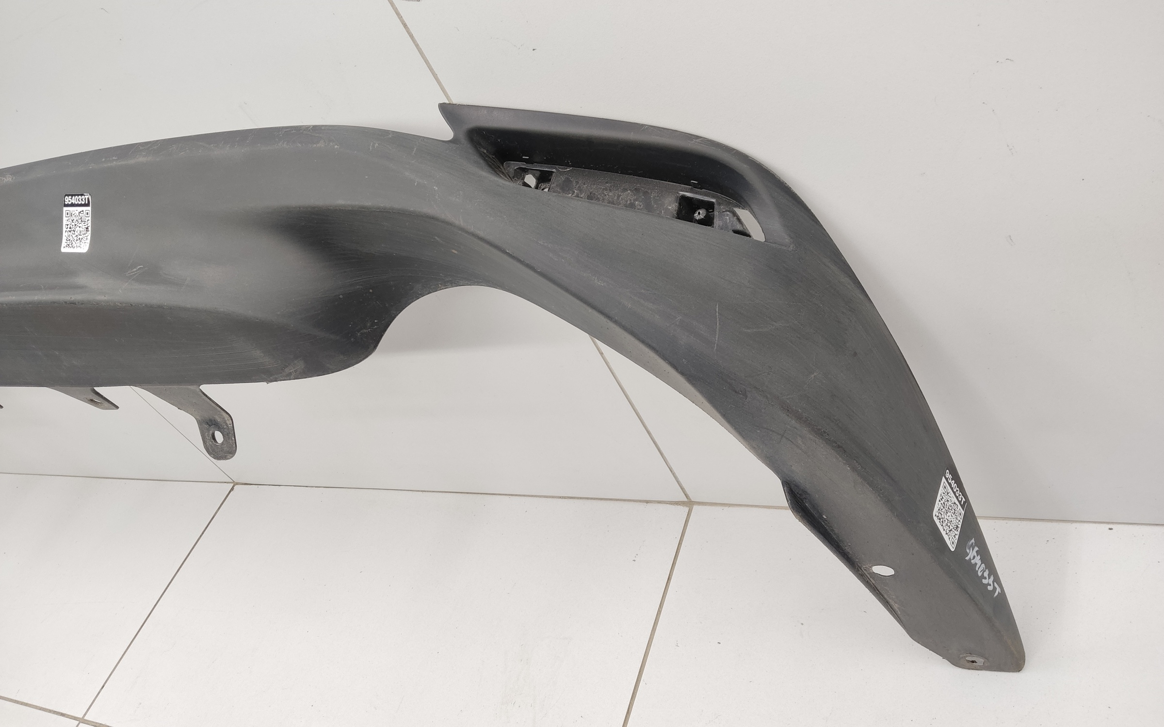 Юбка заднего бампера Toyota Camry V70