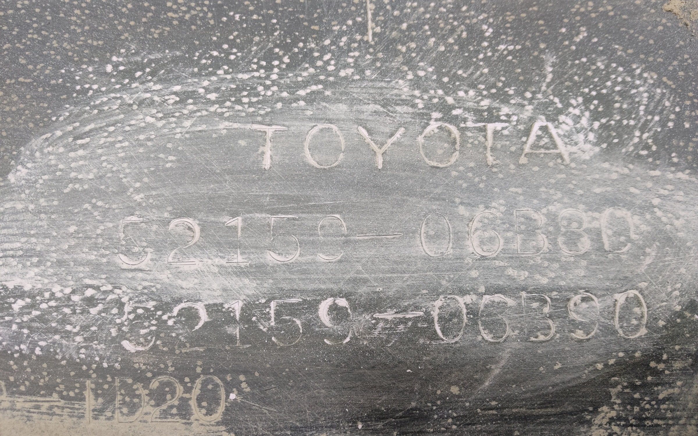 Бампер задний Toyota Camry V70