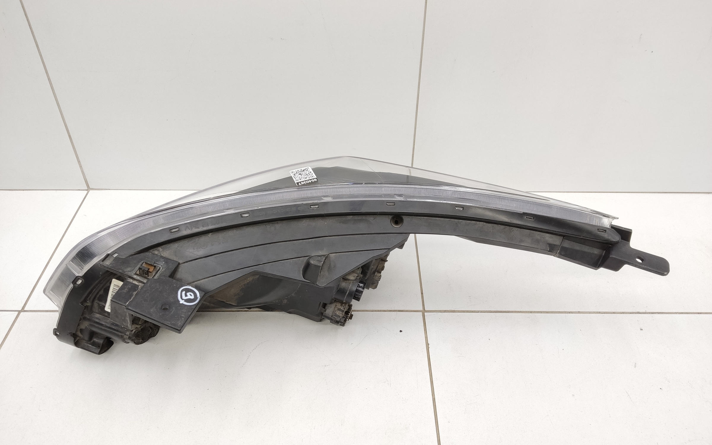 Фара передняя правая Kia Rio 4 галоген