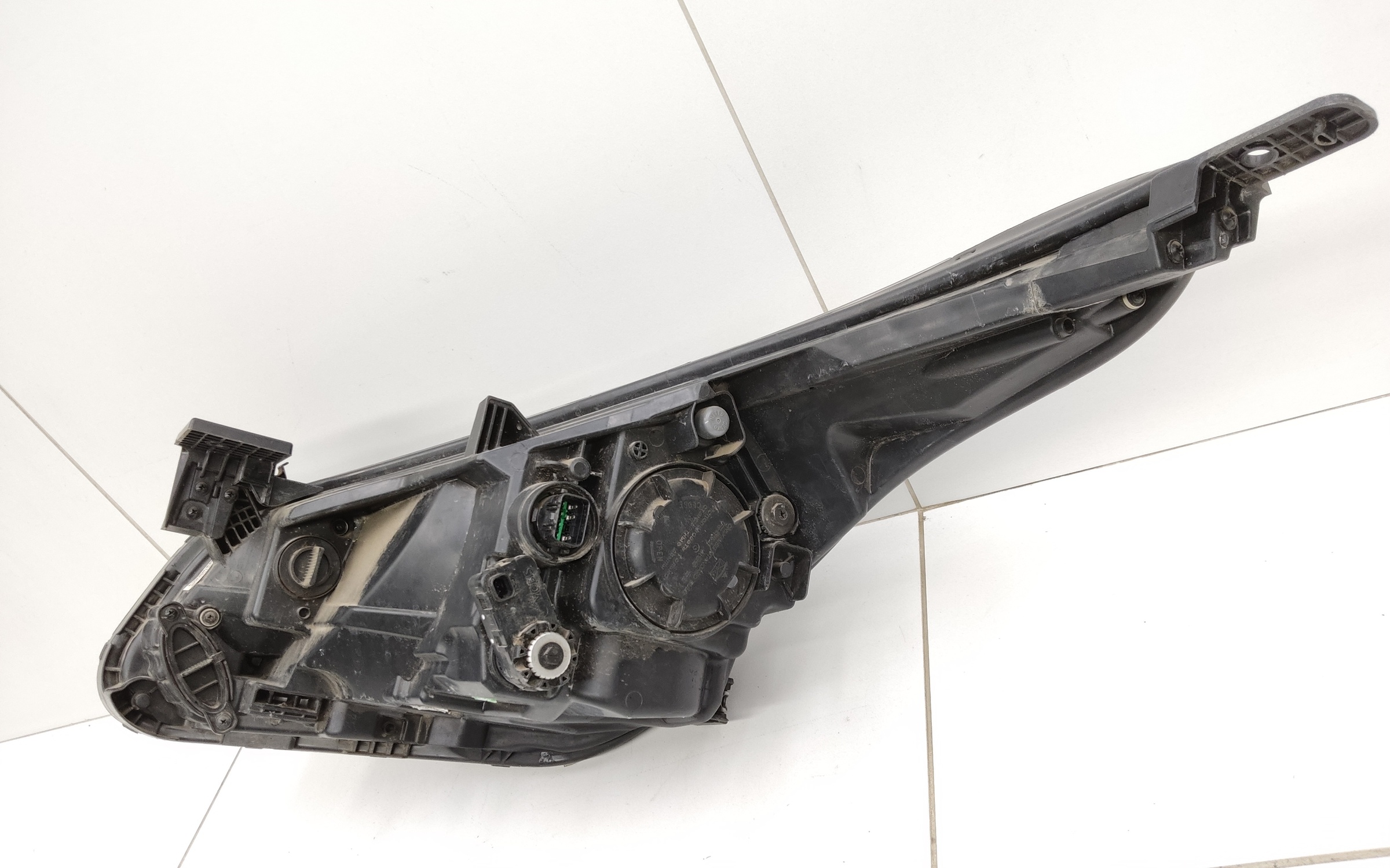 Фара передняя правая Kia Rio 4 галоген