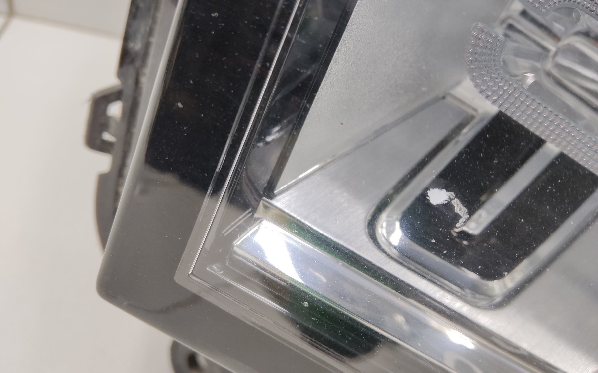 Фара передняя левая Tank 500 LED