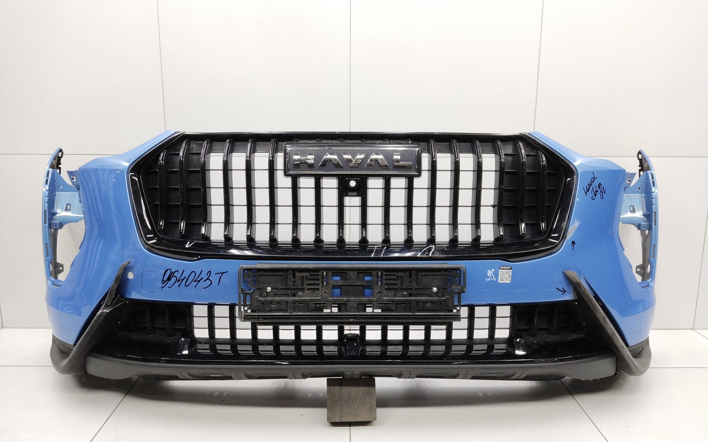 Бампер передний Haval Jolion Restail с отверстиями под накладки