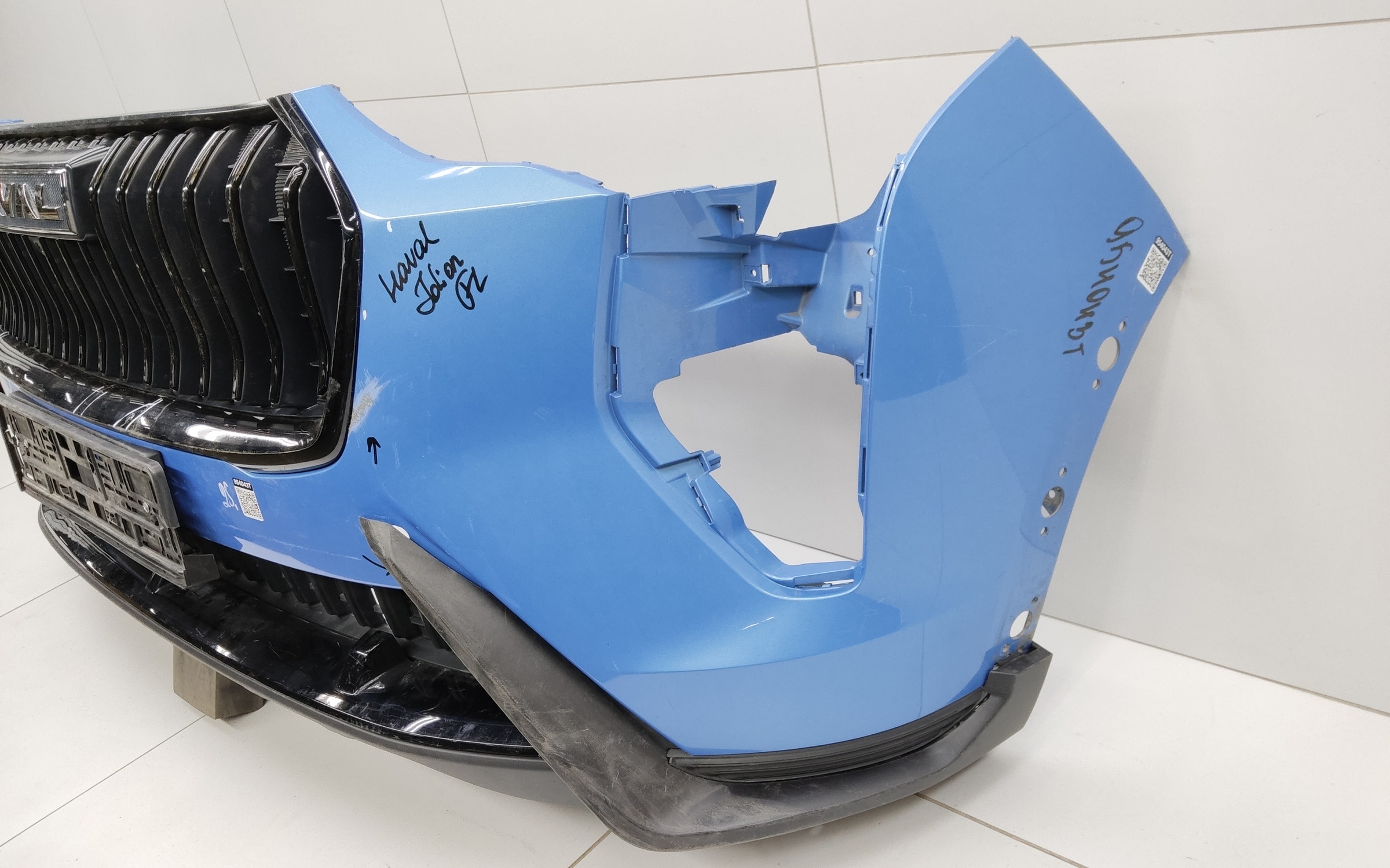 Бампер передний Haval Jolion Restail с отверстиями под накладки