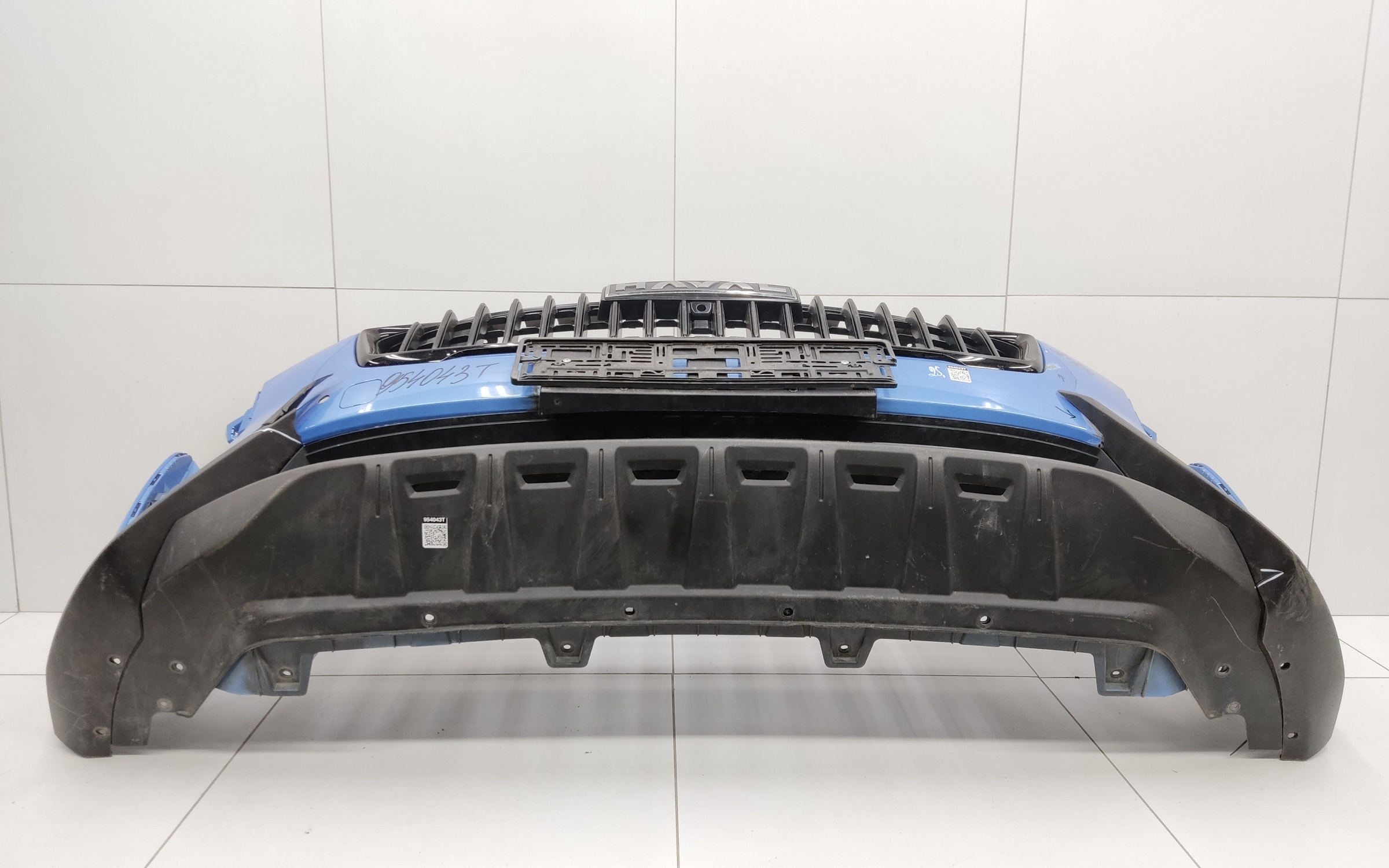 Бампер передний Haval Jolion Restail с отверстиями под накладки