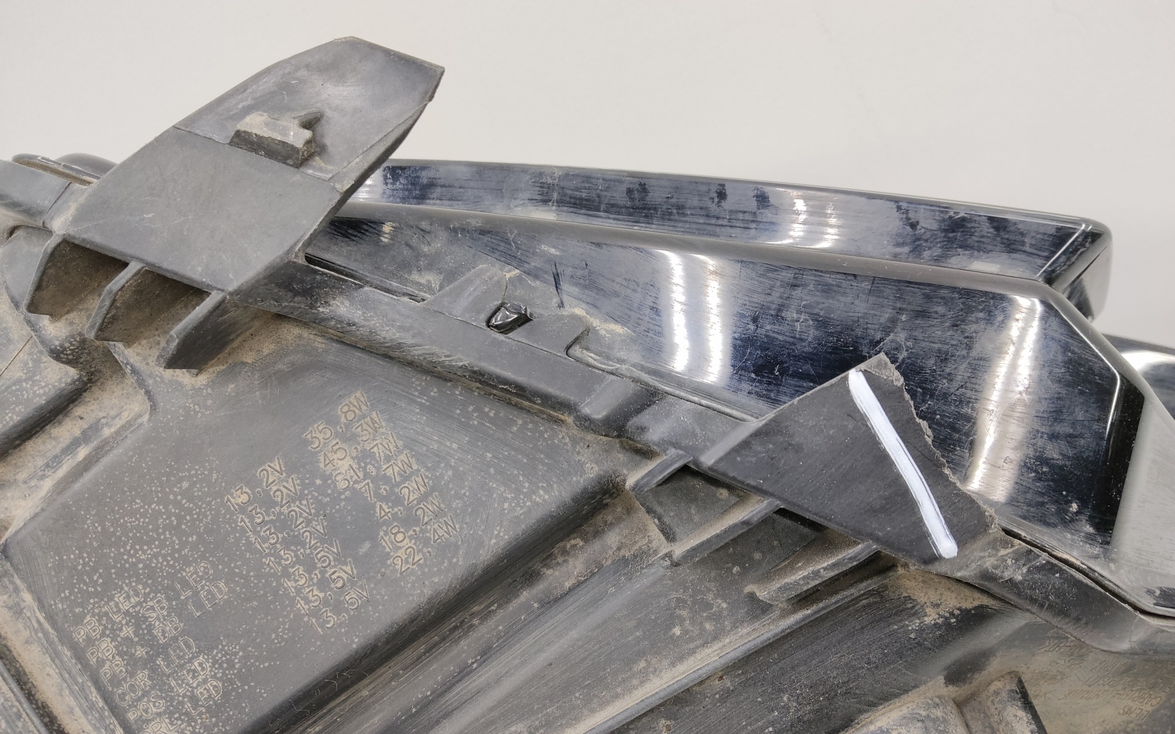 Фара передняя правая Skoda Kodiaq Restail LED