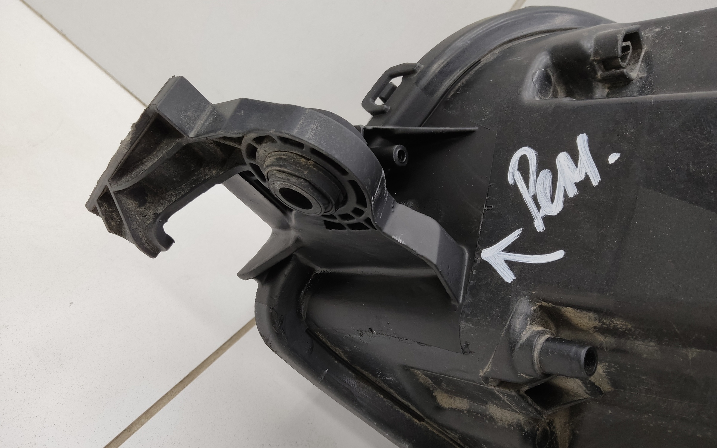 Фара передняя правая Skoda Kodiaq Restail LED