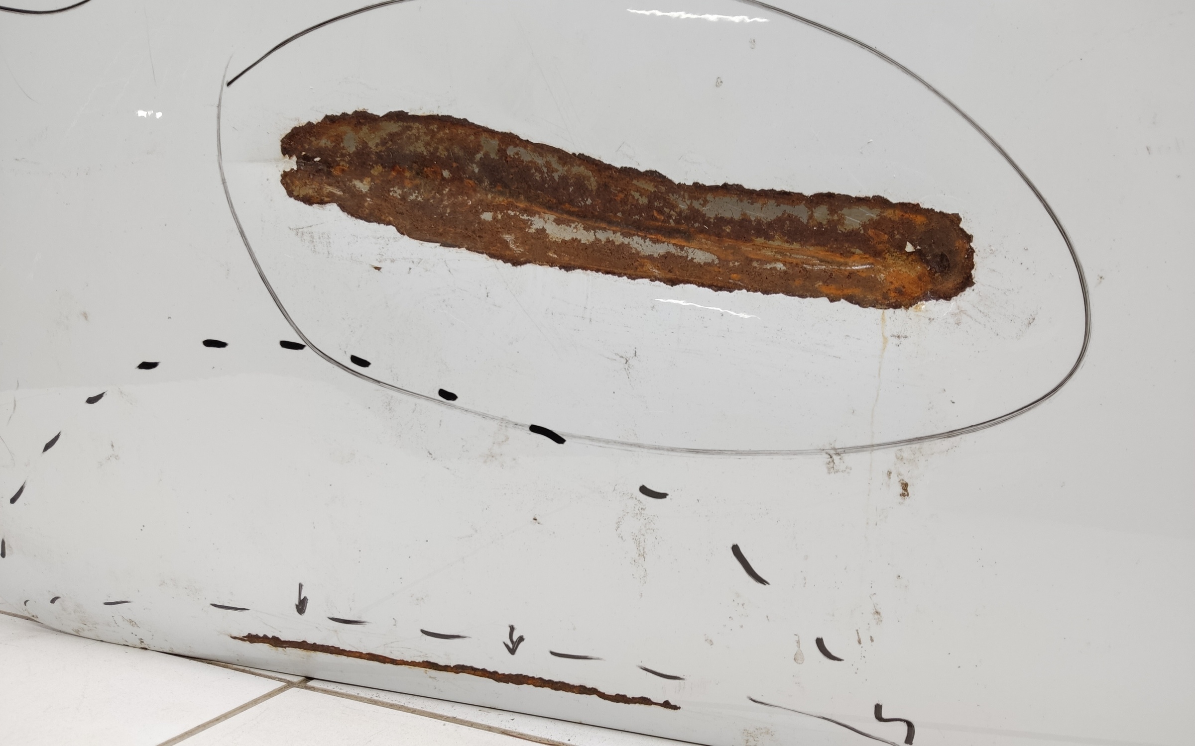 Дверь передняя левая Niva 2121