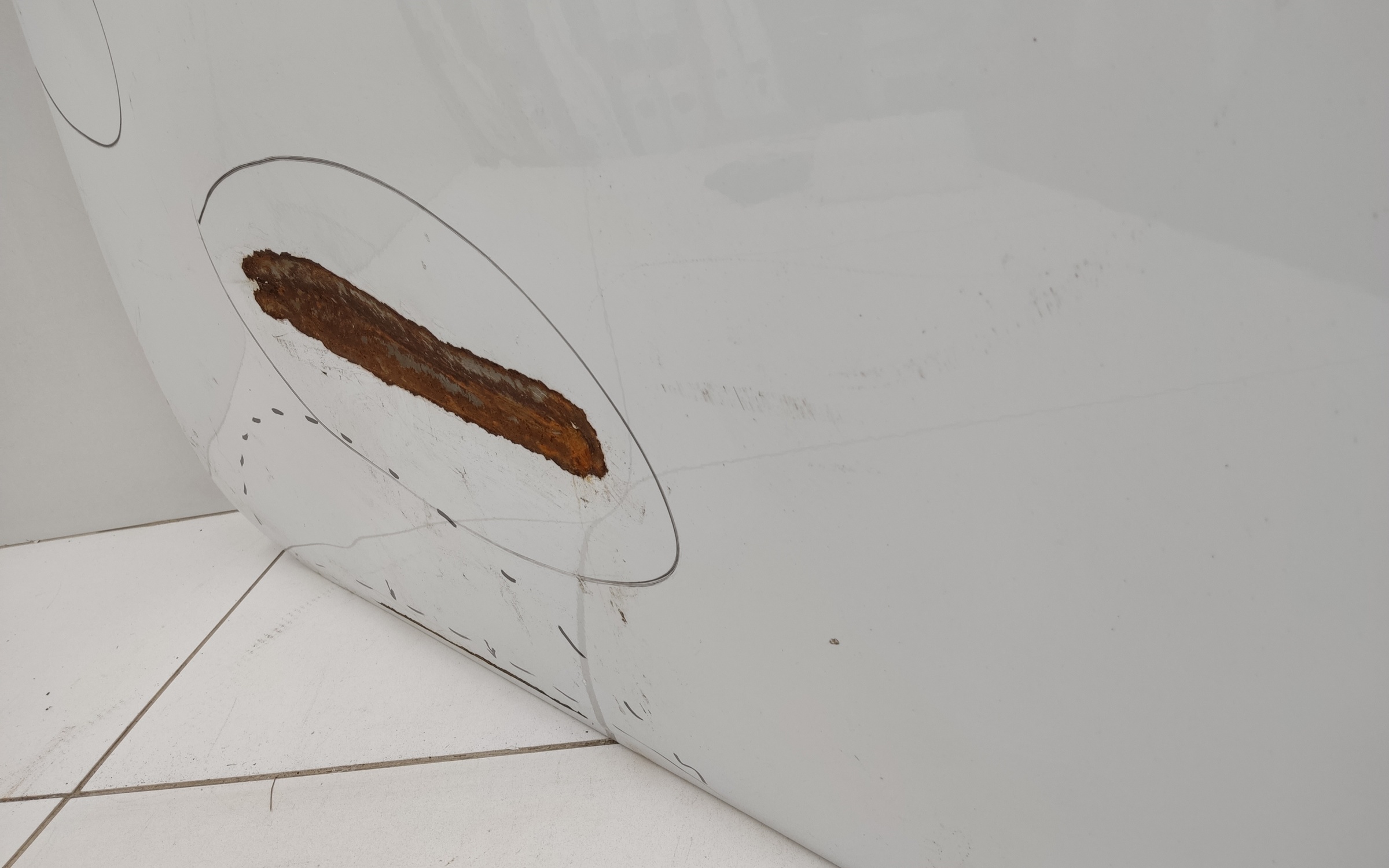 Дверь передняя левая Niva 2121