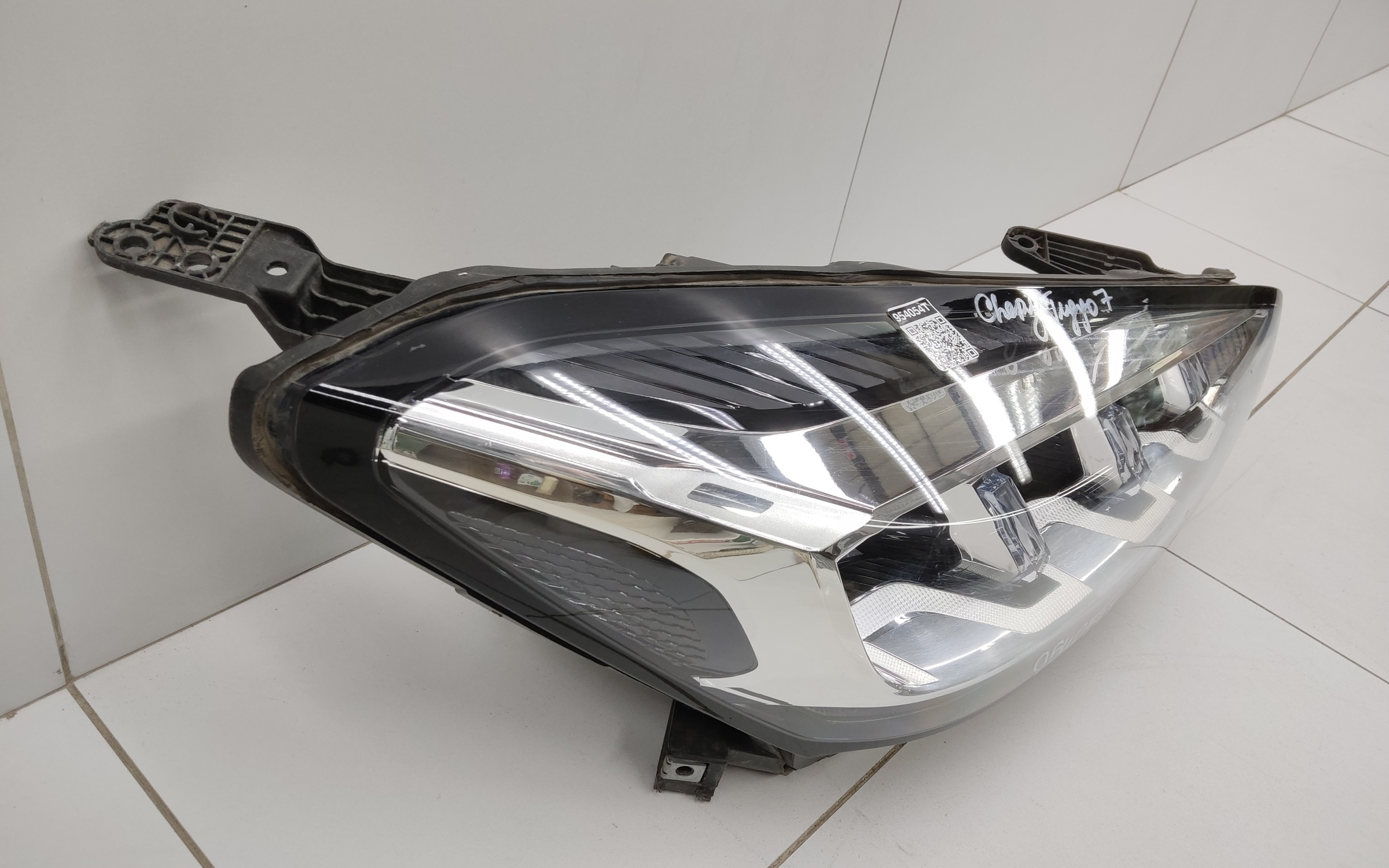 Фара передняя правая Chery Tiggo 7 Pro LED