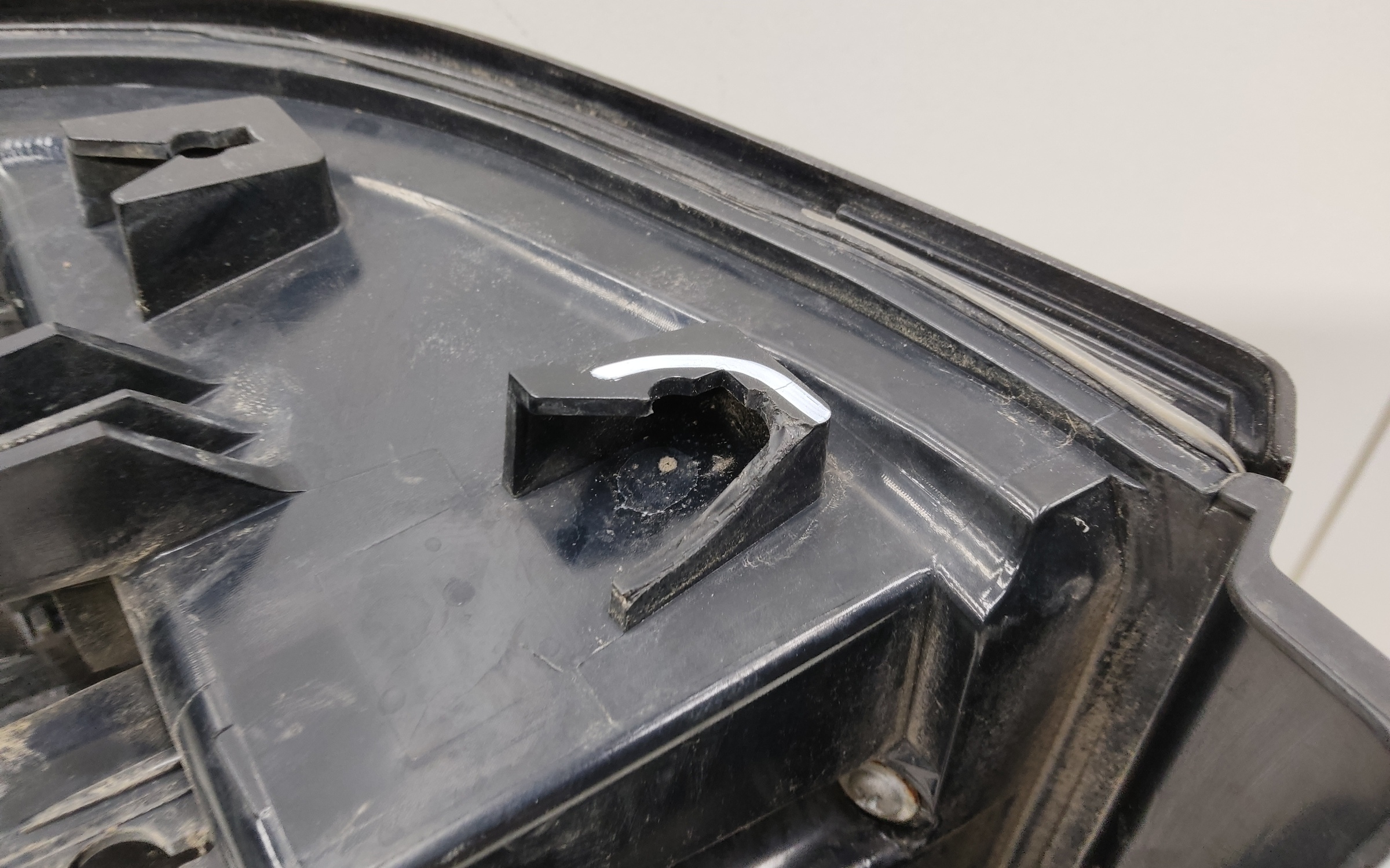 Фонарь задний левый Toyota Land Cruiser Prado 150 Restail 2 темный