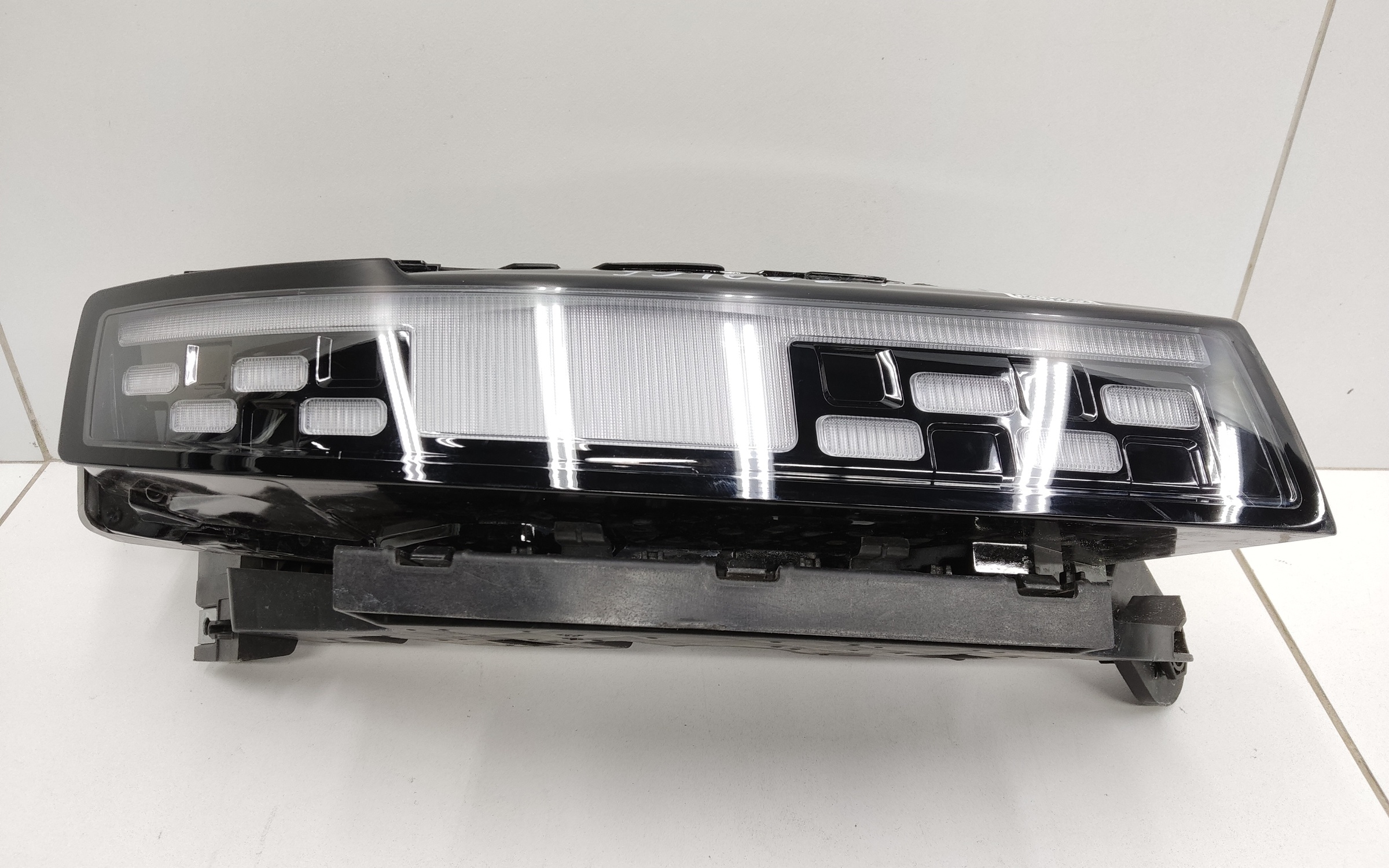 Фара ДХО передняя правая Jaecoo J7