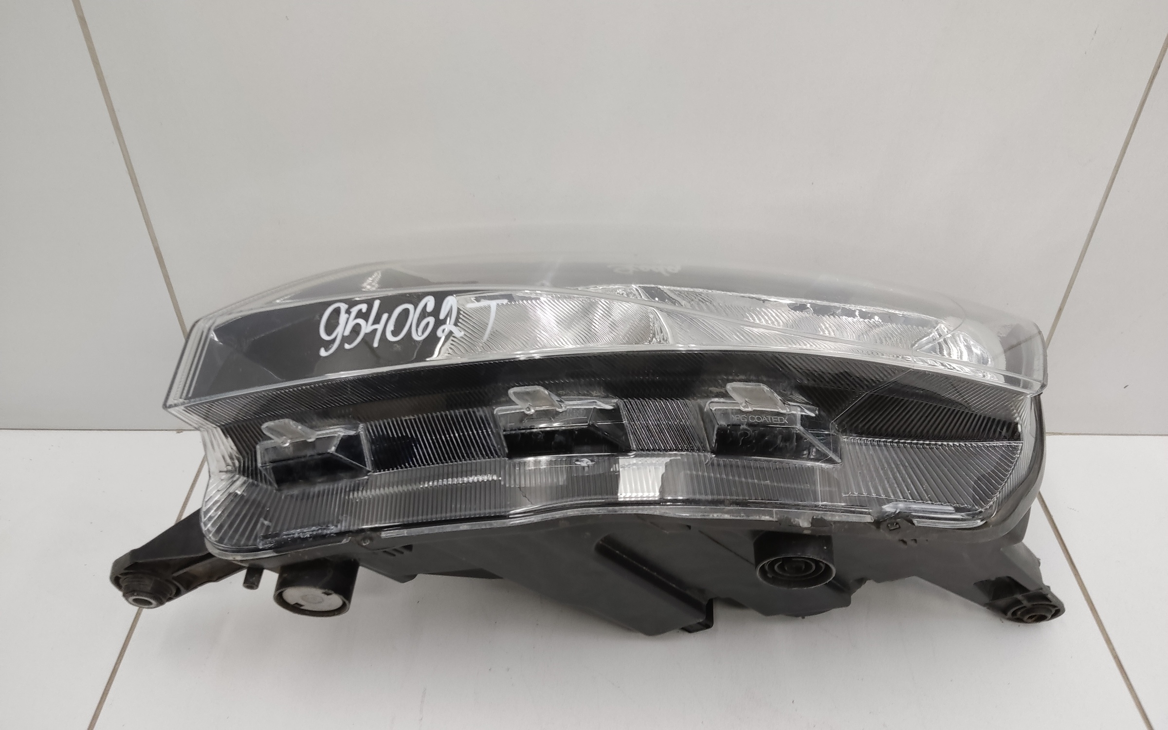 Фара передняя левая Skoda Rapid 1 галоген