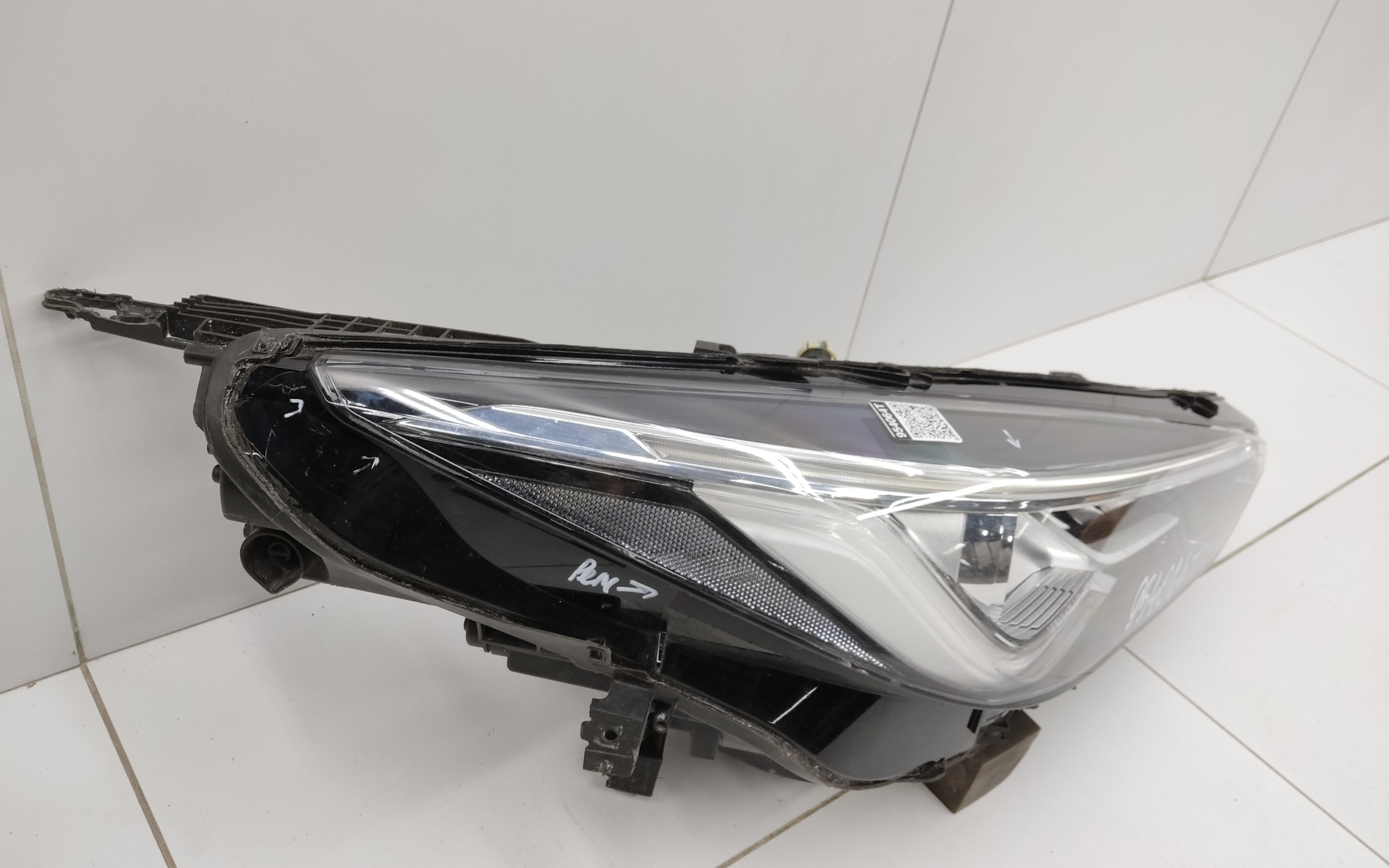 Фара передняя правая Infiniti QX50 2 LED