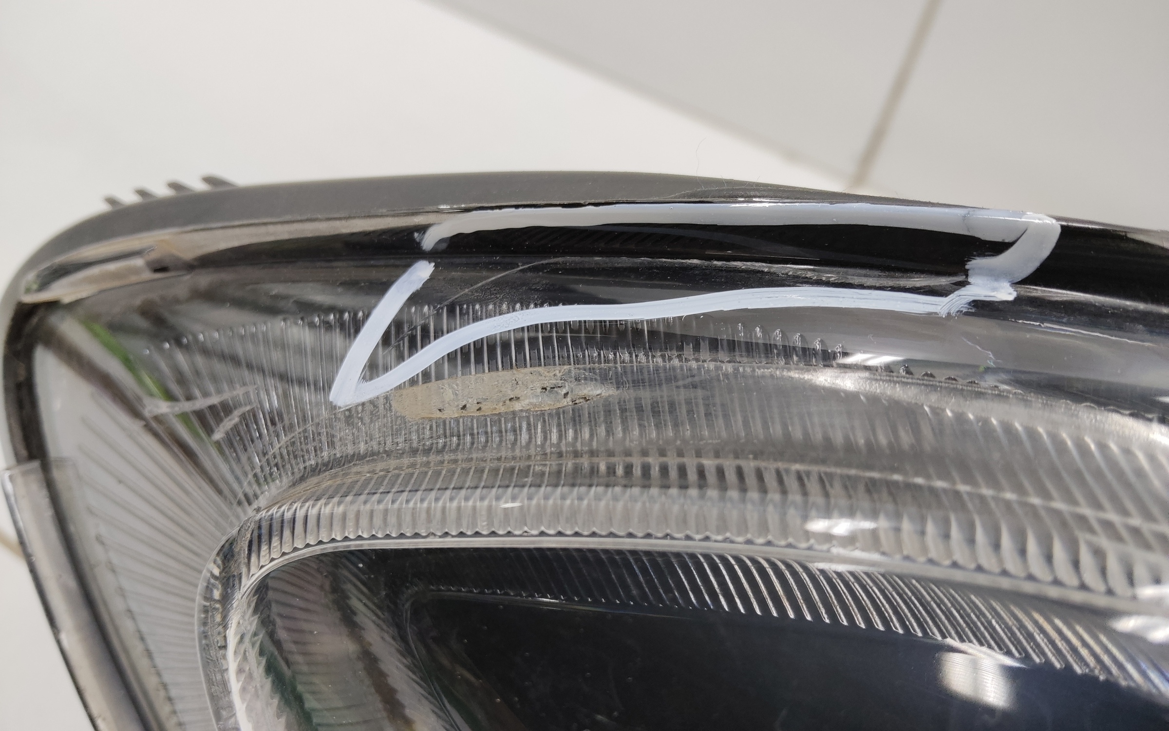 Фара передняя правая Lada Niva Travel галоген