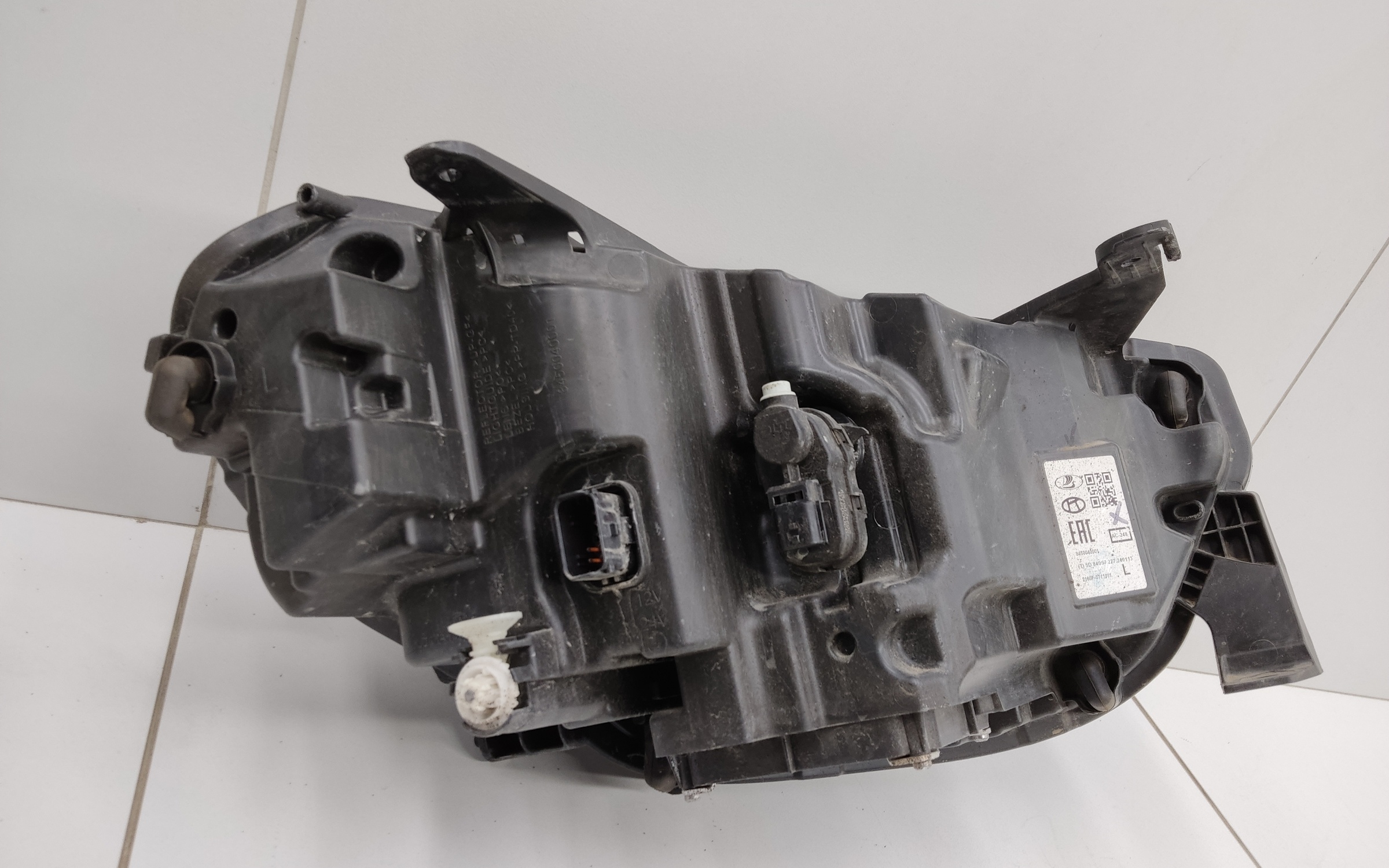 Фара передняя левая Lada Vesta 1 Restail LED