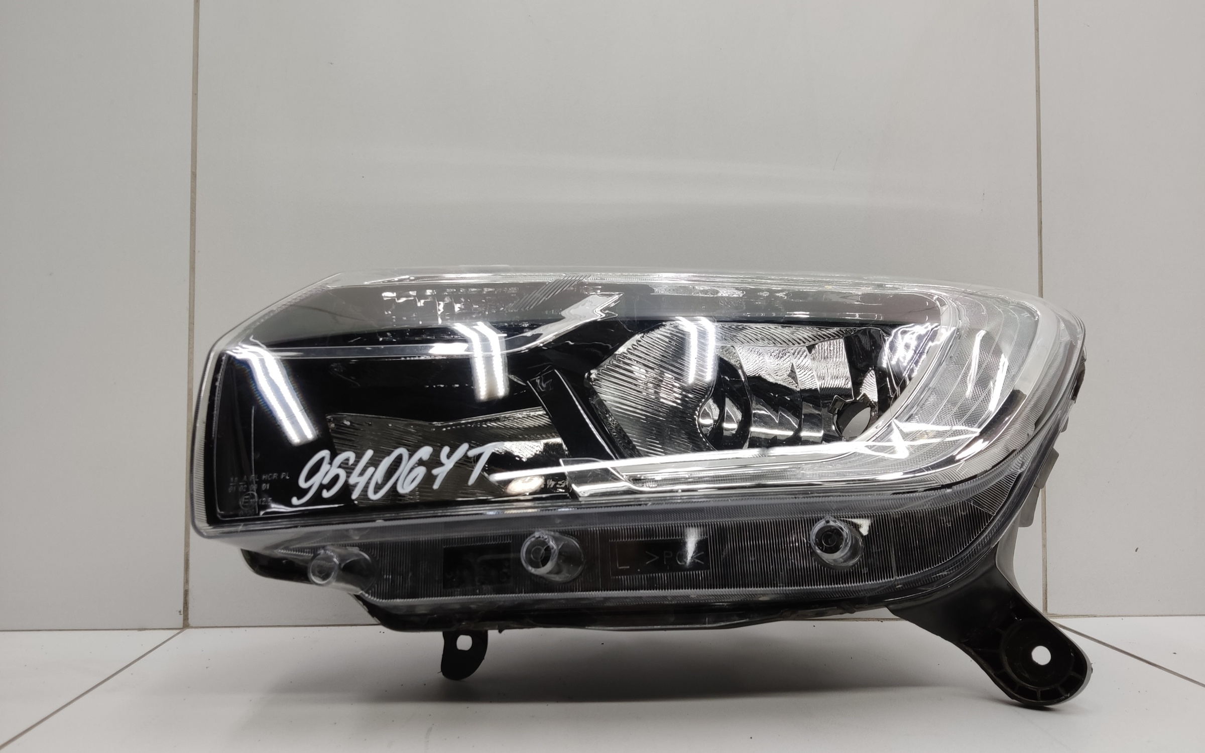 Фара передняя левая Renault Logan 2 Restail "Reshine"