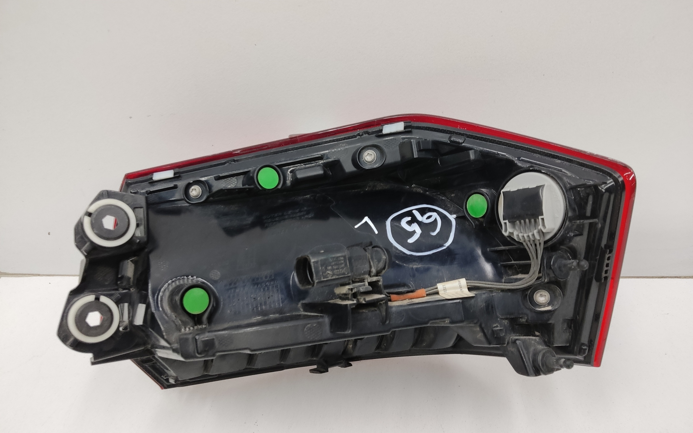 Фонарь задний левый наружный Volkswagen Polo 6 Liftback LED