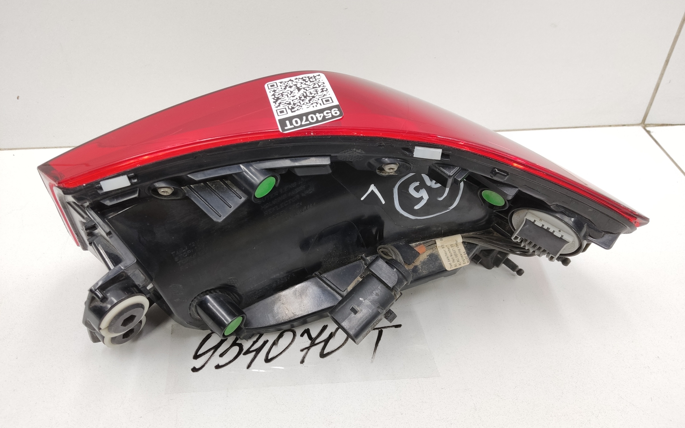 Фонарь задний левый наружный Volkswagen Polo 6 Liftback LED