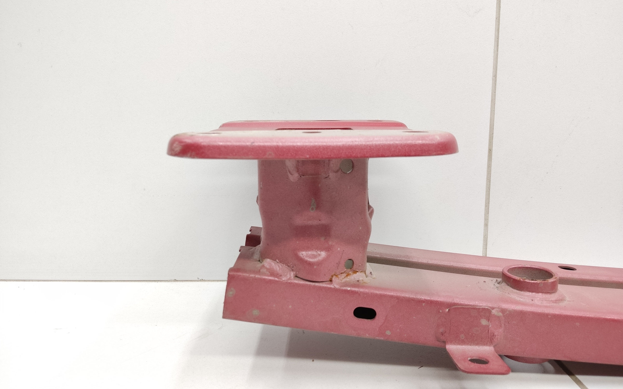 Усилитель переднего бампера Changan CS35PLUS