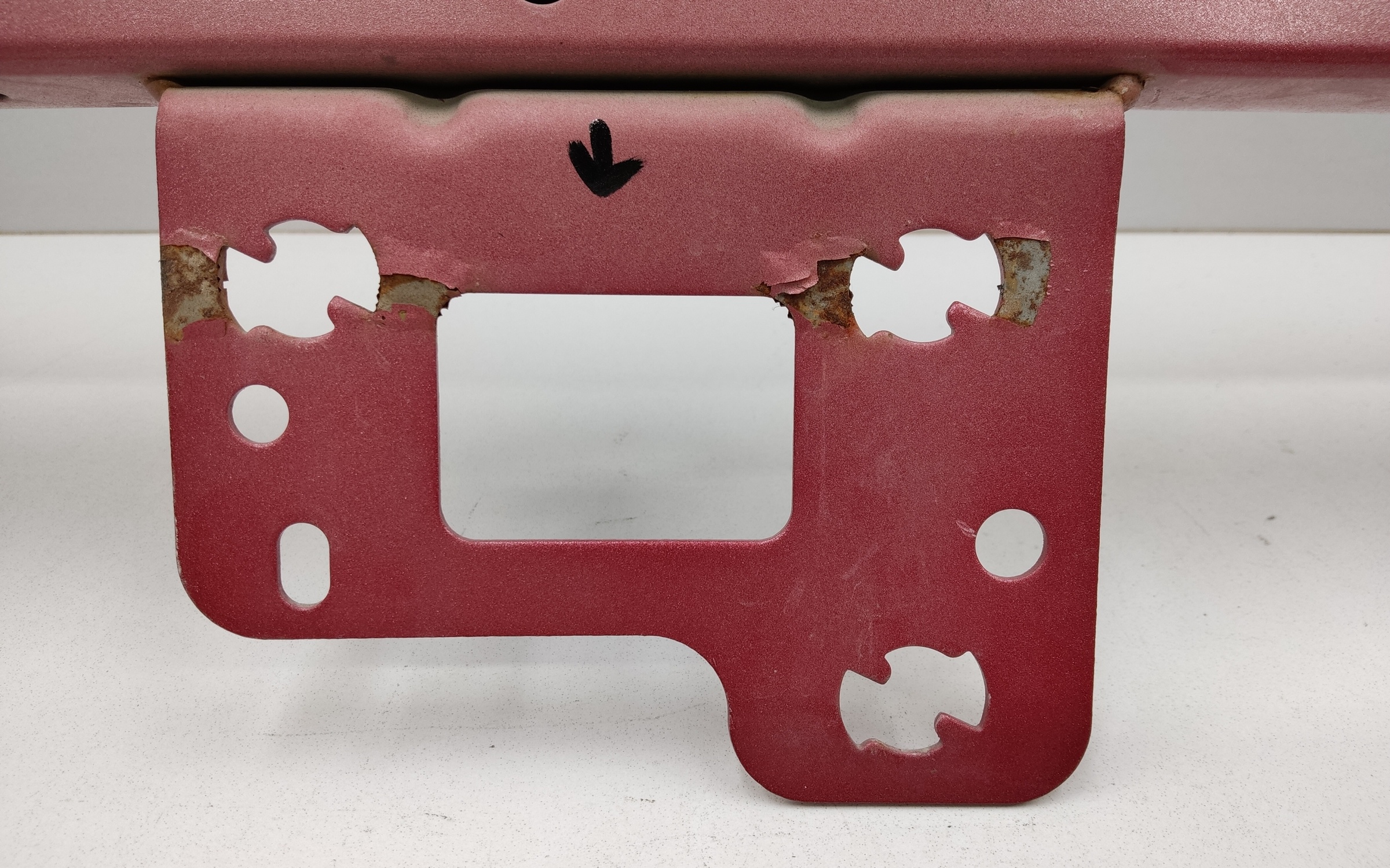 Усилитель переднего бампера Changan CS35PLUS