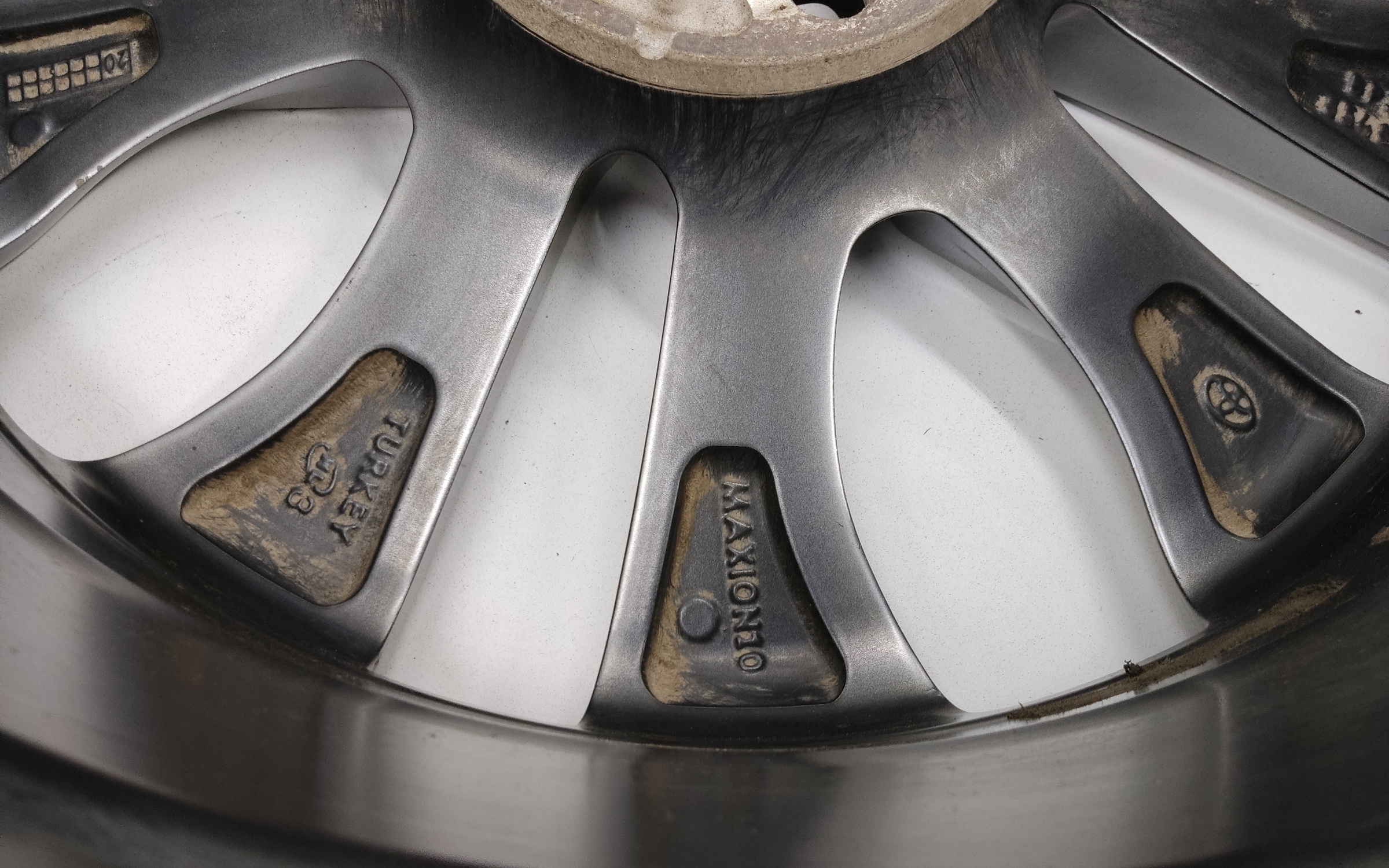 Диск колеса литой Toyota RAV4 CA40 Restail R19