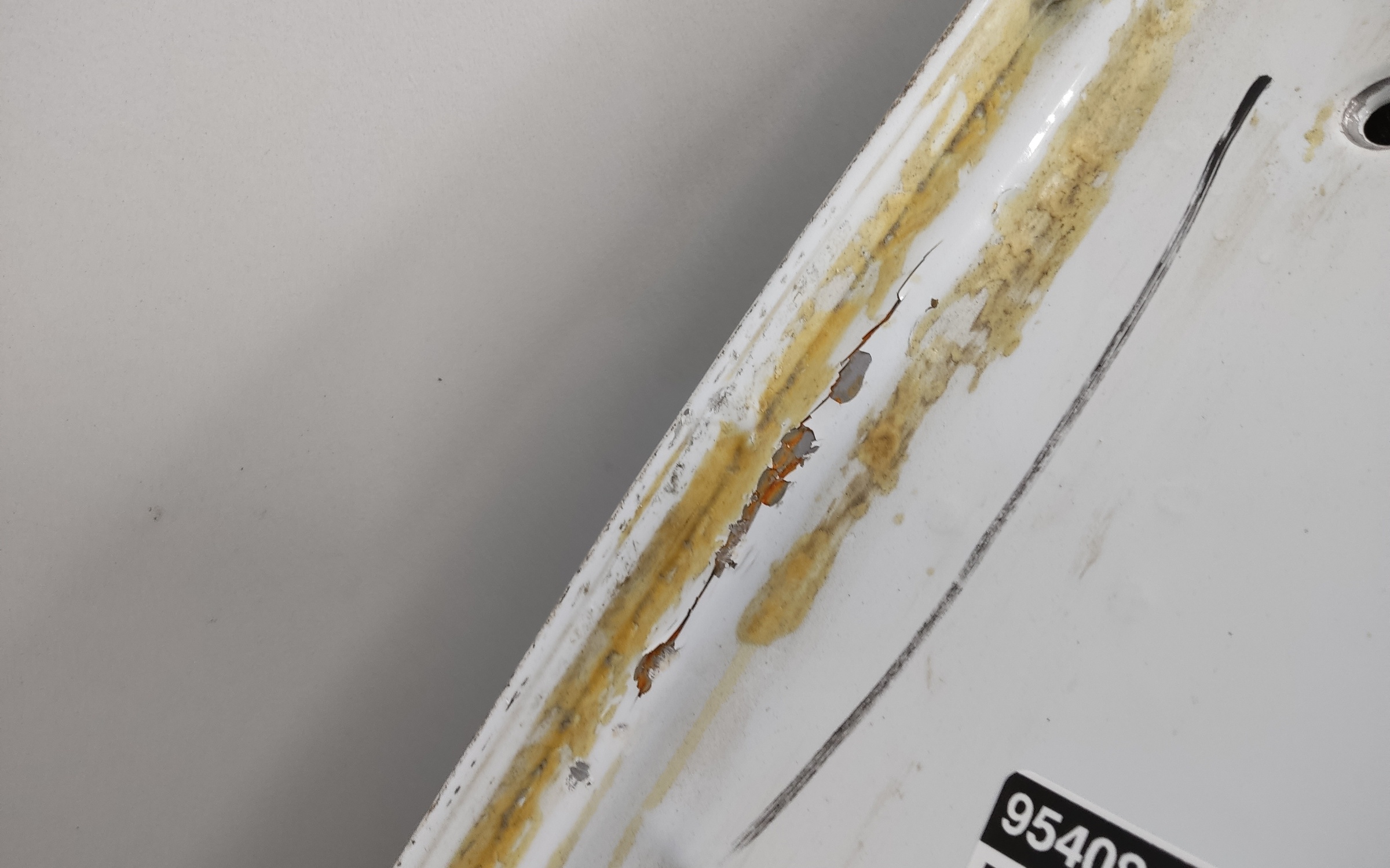 Дверь передняя левая Niva 2121