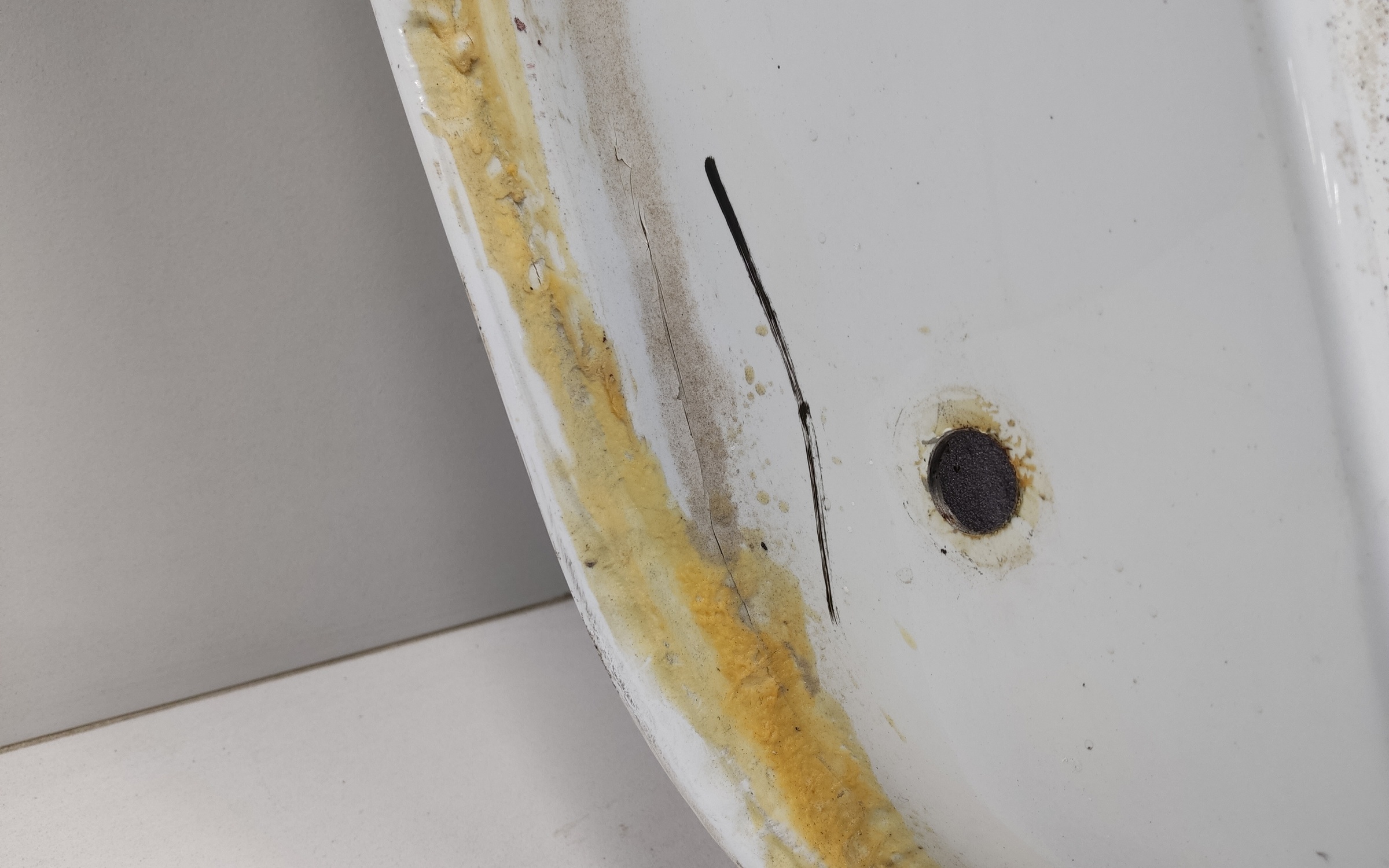 Дверь передняя левая Niva 2121