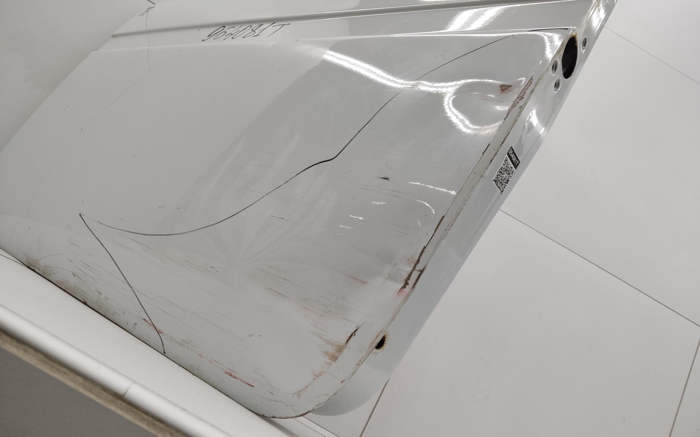 Дверь передняя левая Niva 2121