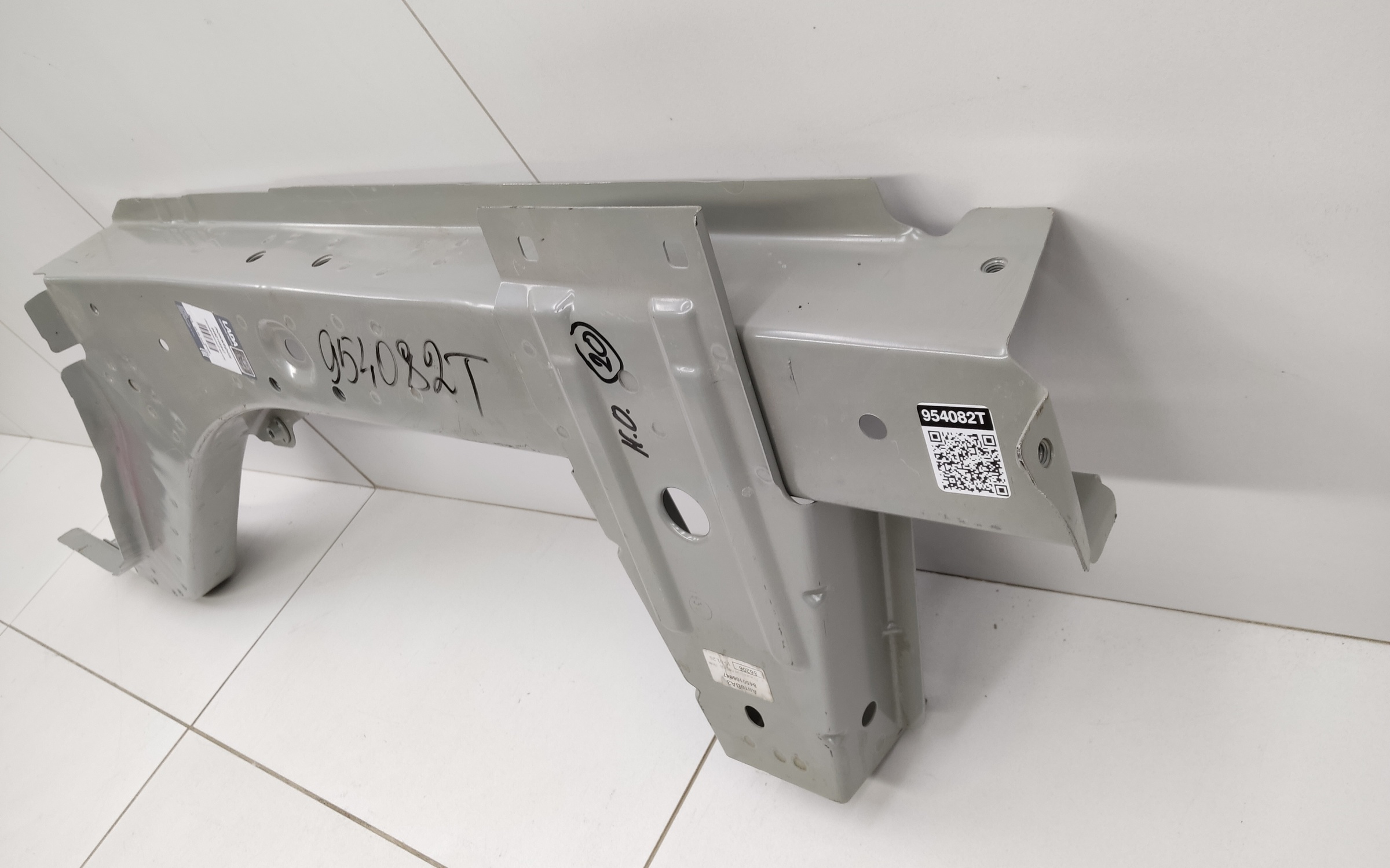 Лонжерон передний левый Lada Largus Restail