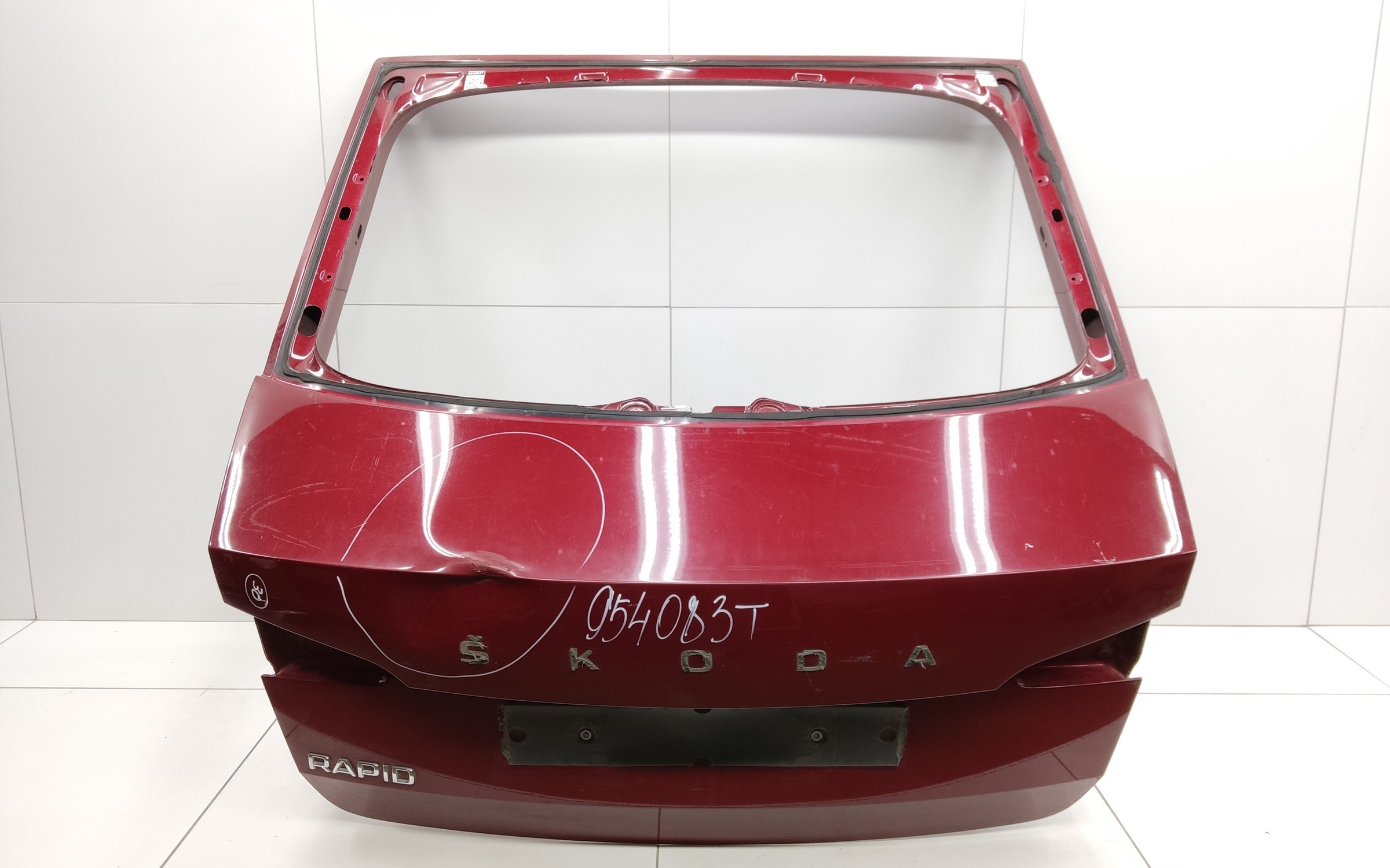 Крышка багажника Skoda Rapid 2