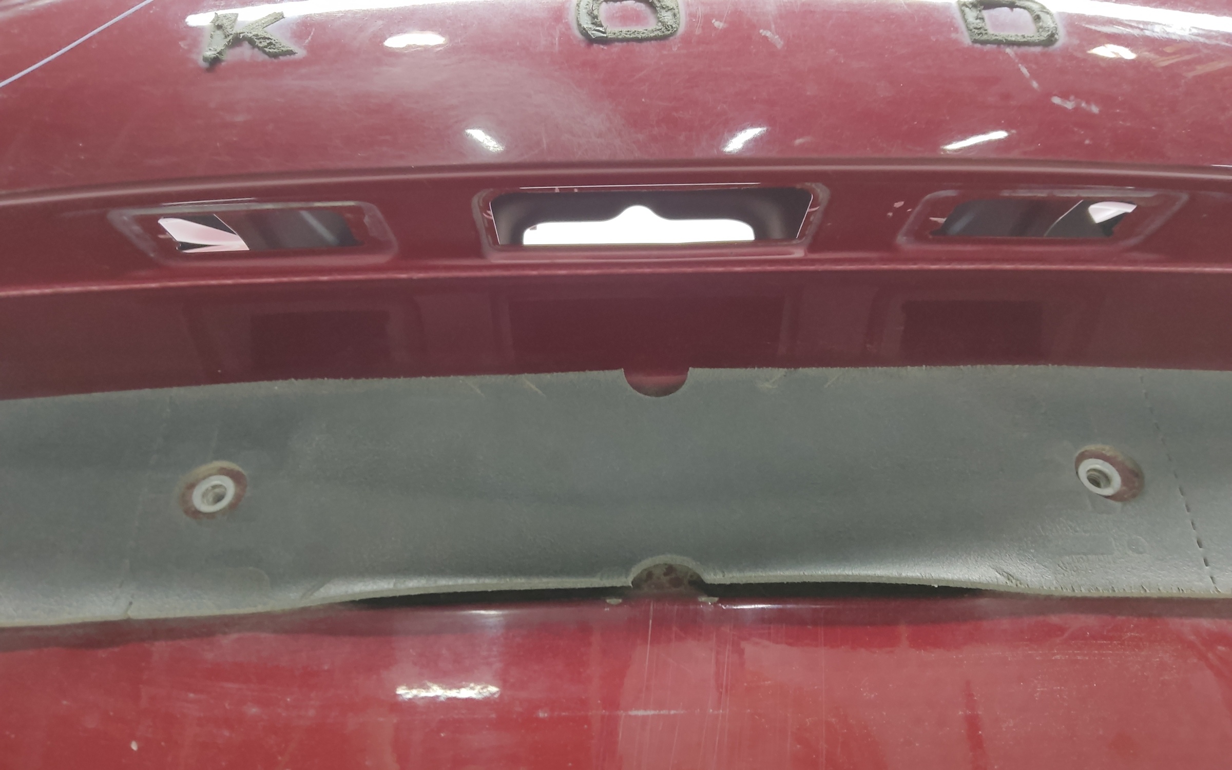 Крышка багажника Skoda Rapid 2