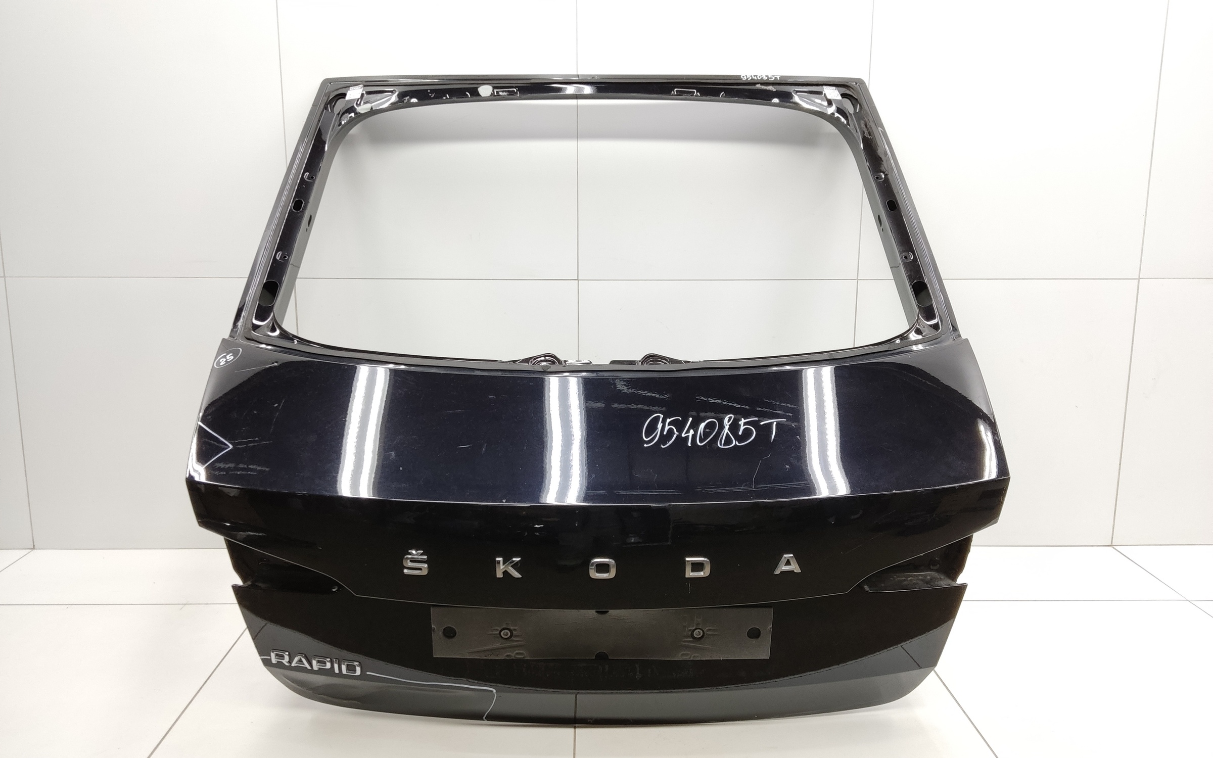 Крышка багажника Skoda Rapid 2