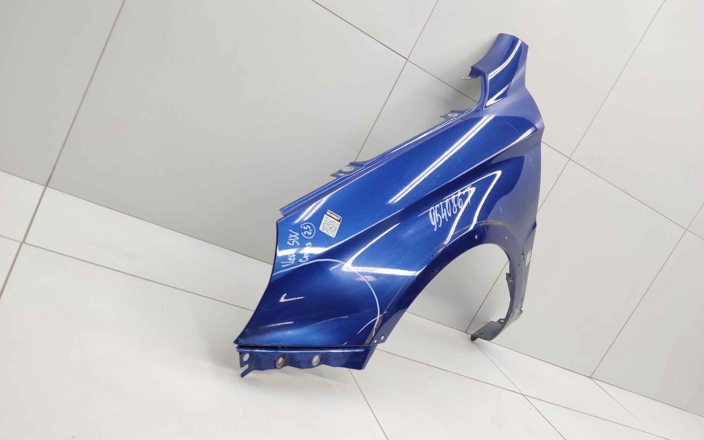 Крыло переднее левое Lada Vesta Cross