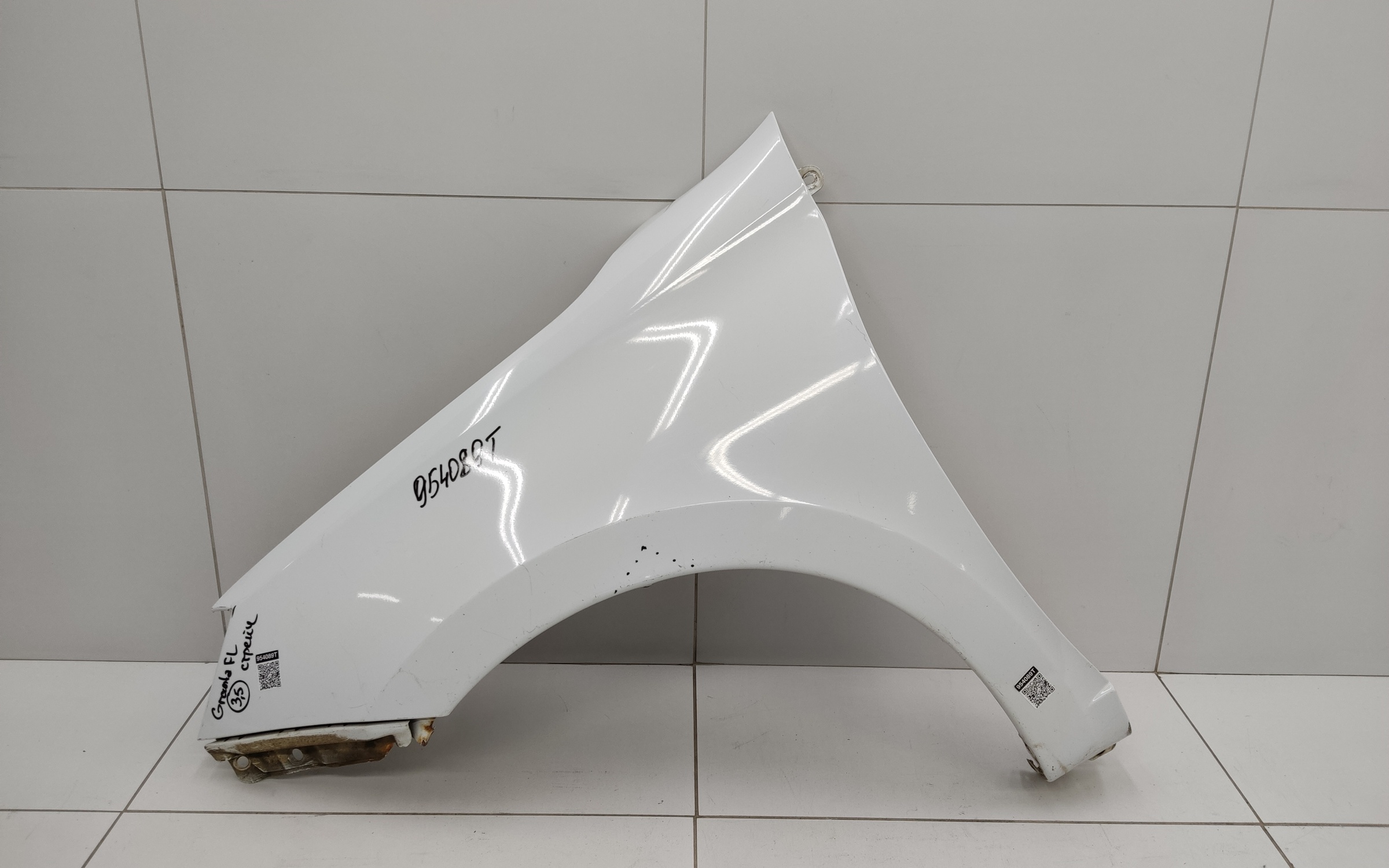 Крыло переднее левое Lada Granta 1 Restail без повторителя