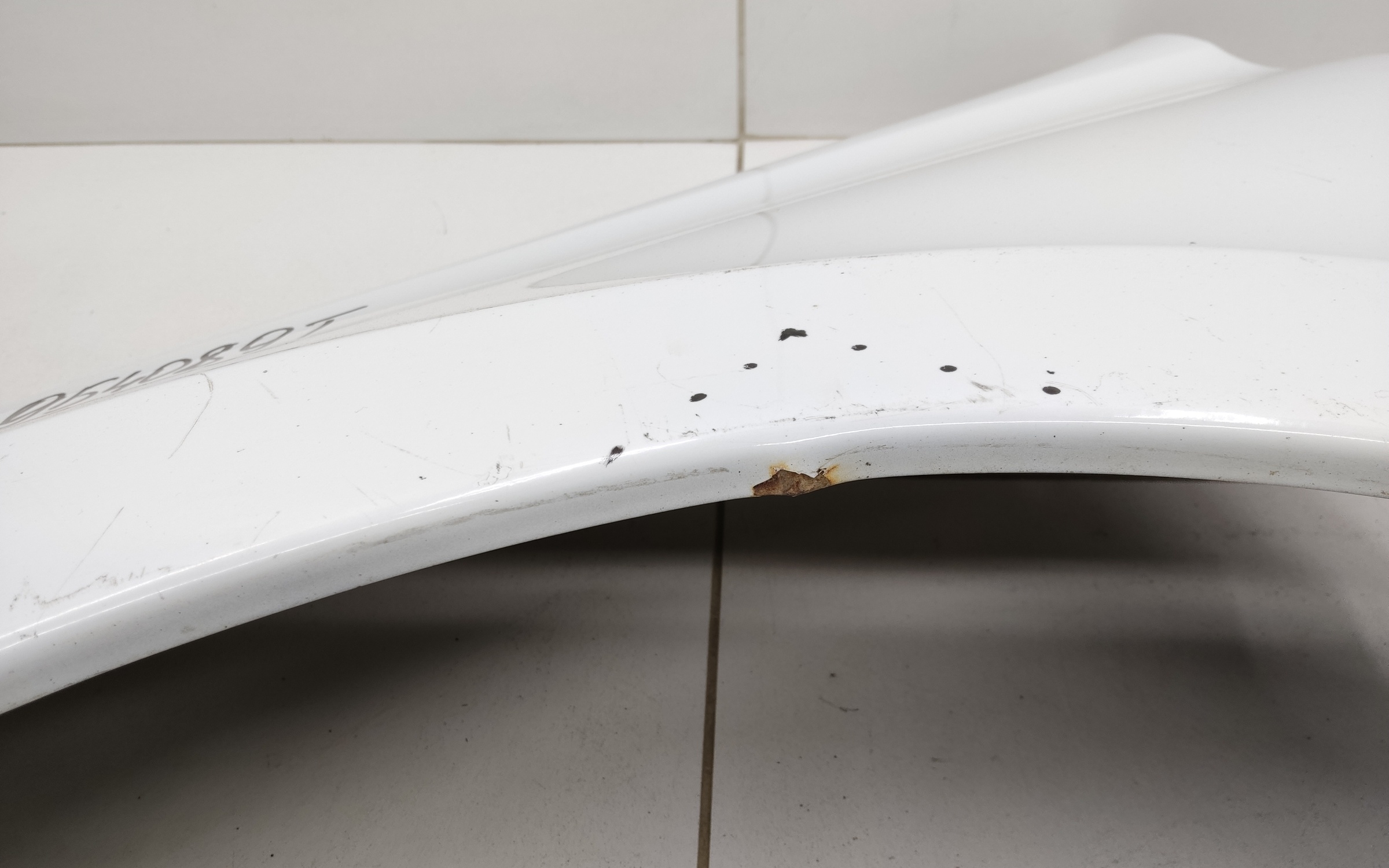 Крыло переднее левое Lada Granta 1 Restail без повторителя