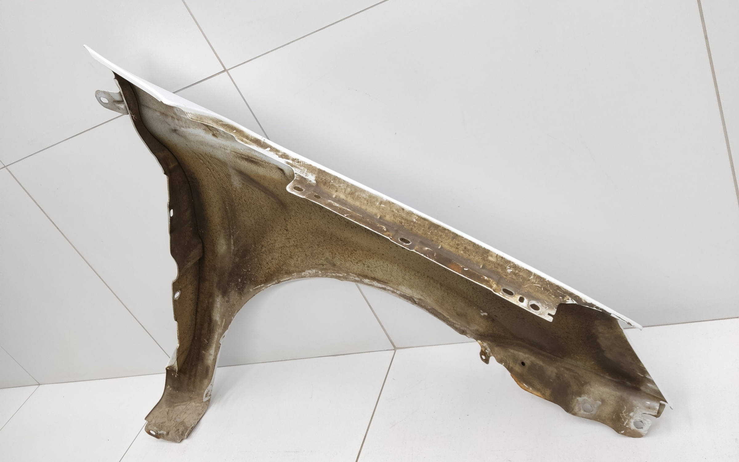 Крыло переднее левое Lada Granta 1 Restail без повторителя