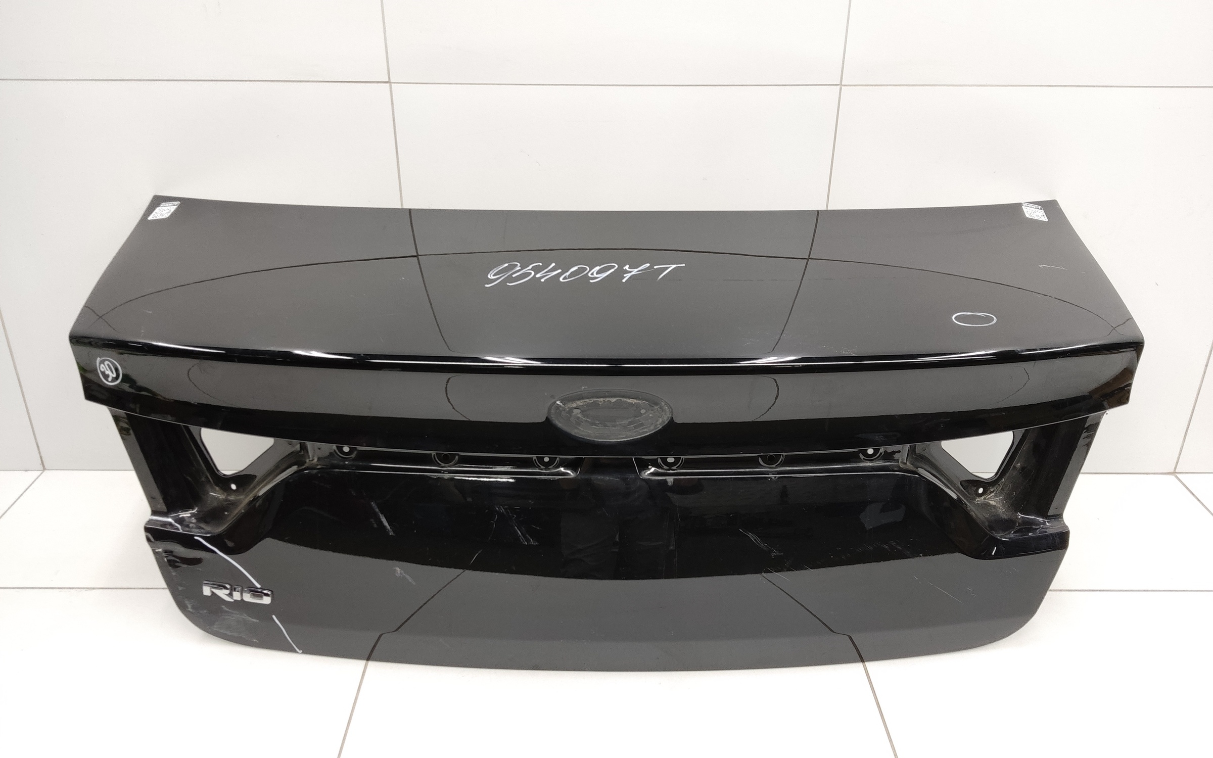 Крышка багажника Kia Rio 4 Sedan не под камеру