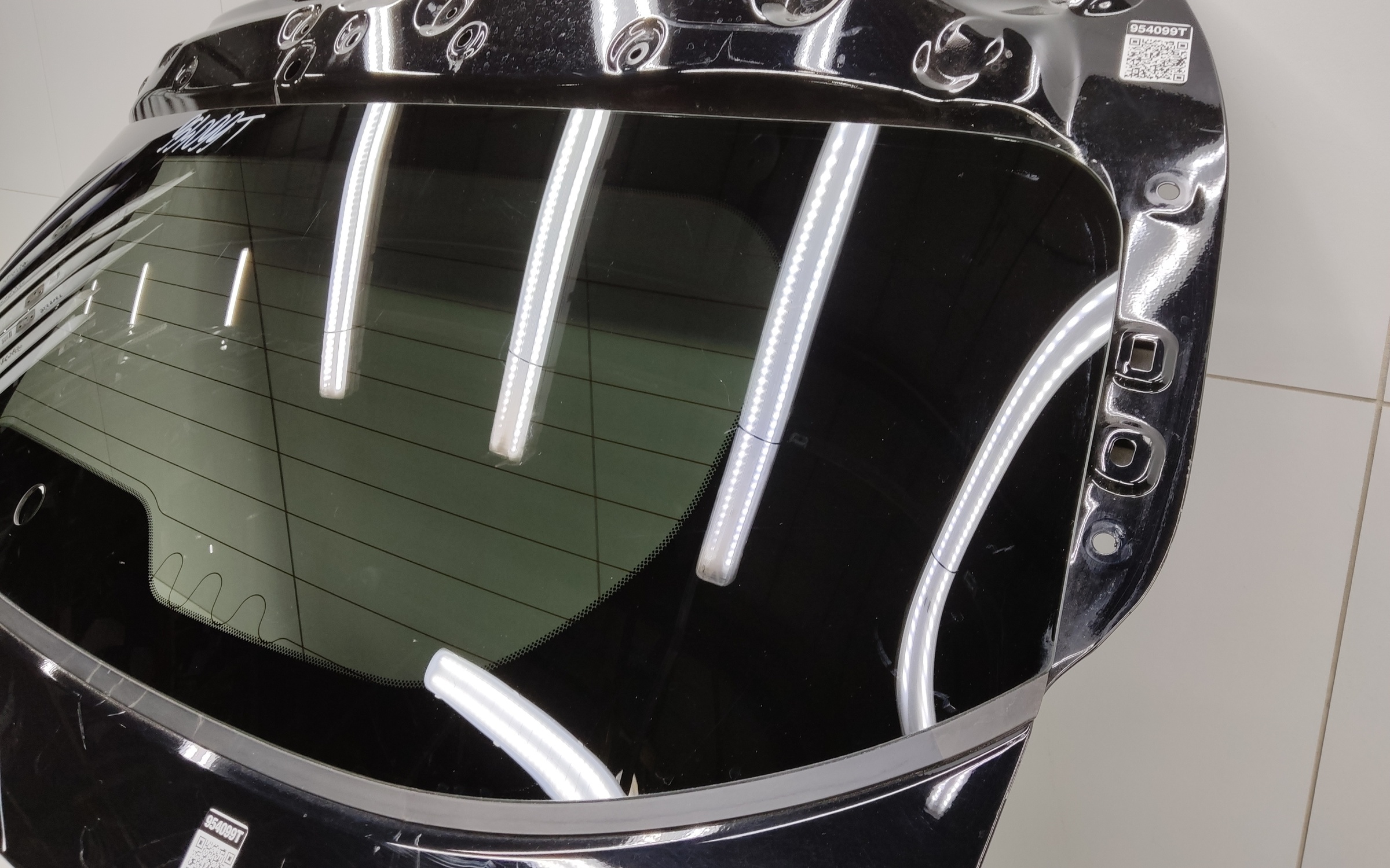 Стекло крышки багажника Haval Jolion