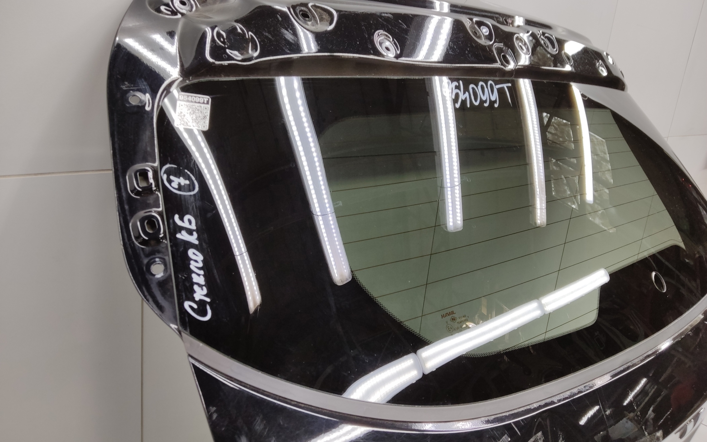 Стекло крышки багажника Haval Jolion