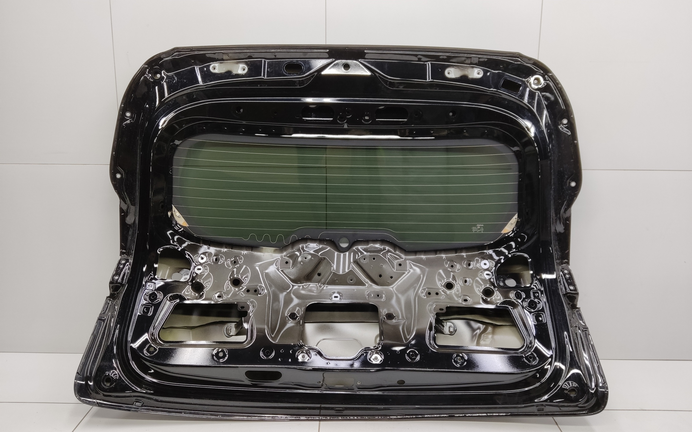 Стекло крышки багажника Haval Jolion