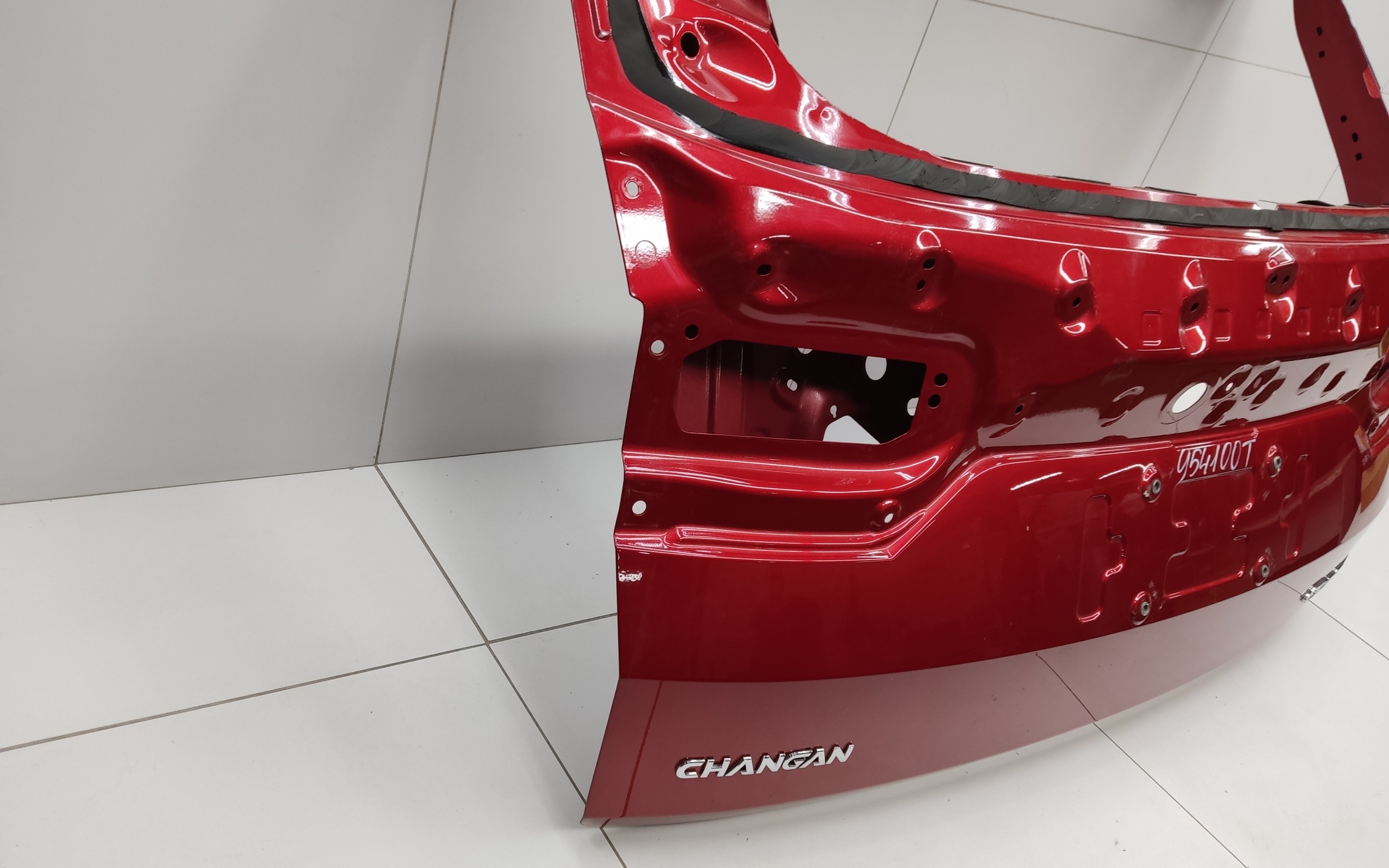 Крышка багажника Changan CS35Plus