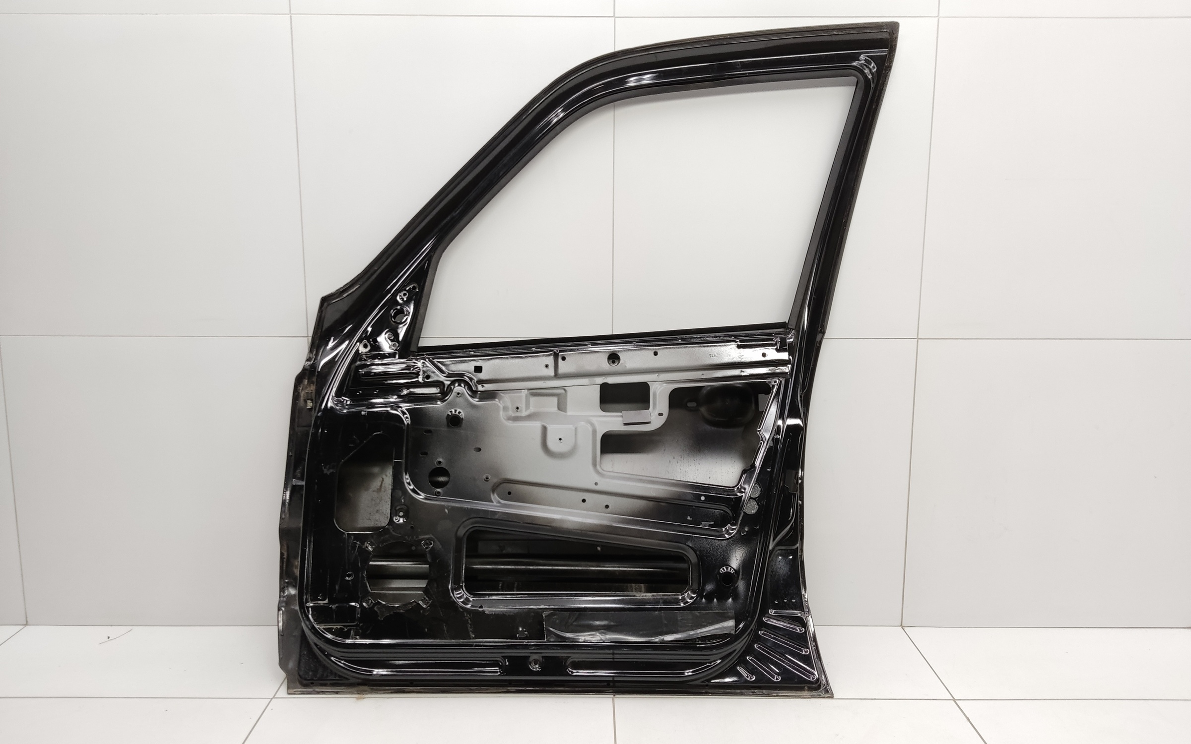 Дверь передняя правая Chevrolet Niva Restail