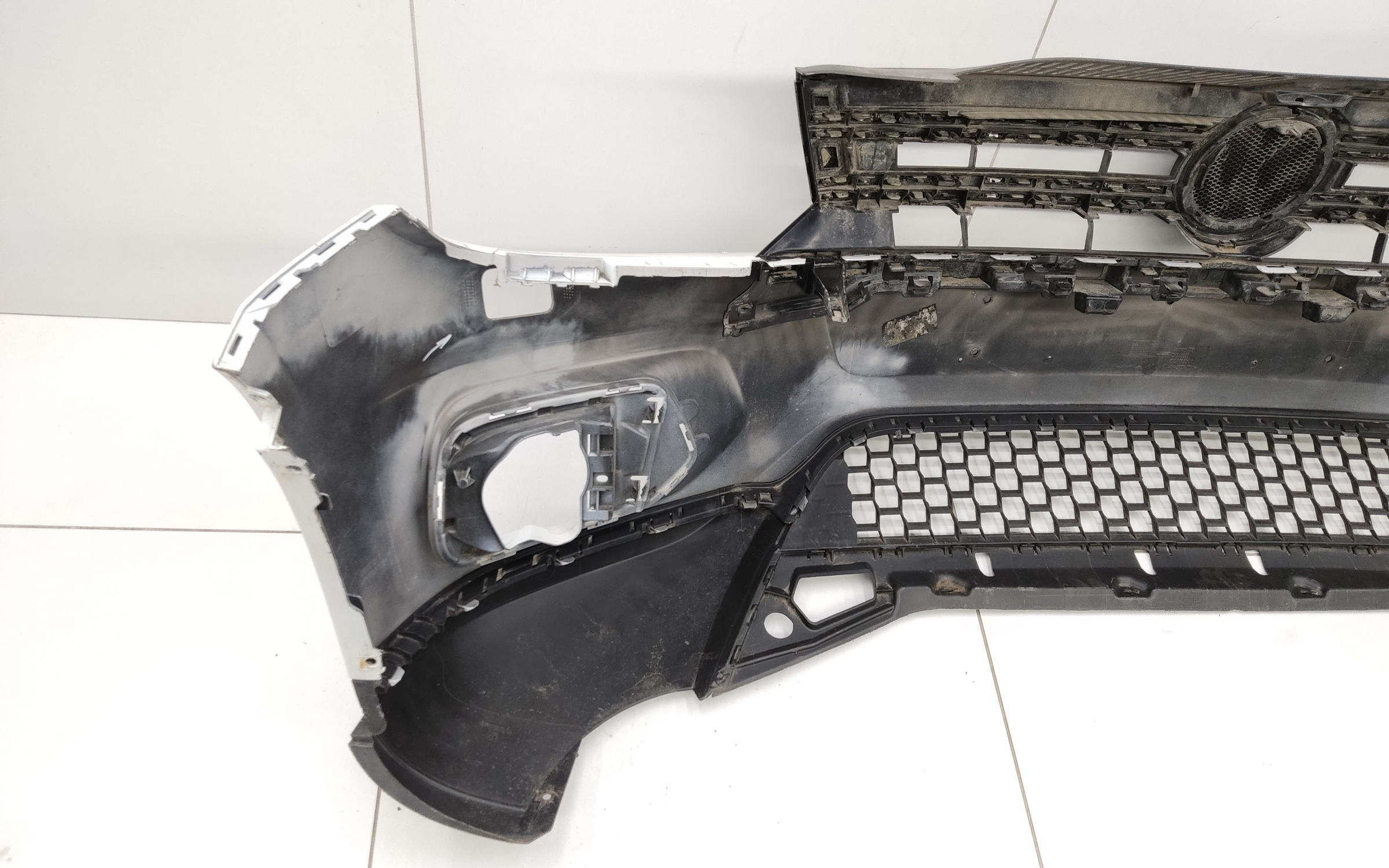 Бампер передний Volkswagen Tiguan 1 Restail