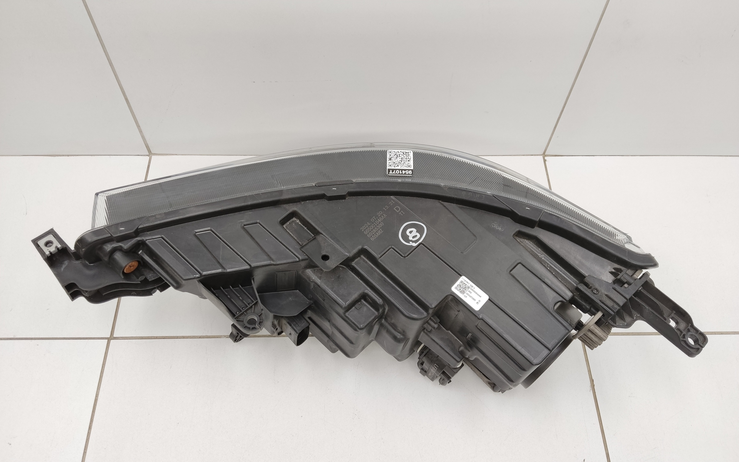 Фара передняя правая Chery Tiggo 8 Pro Max LED