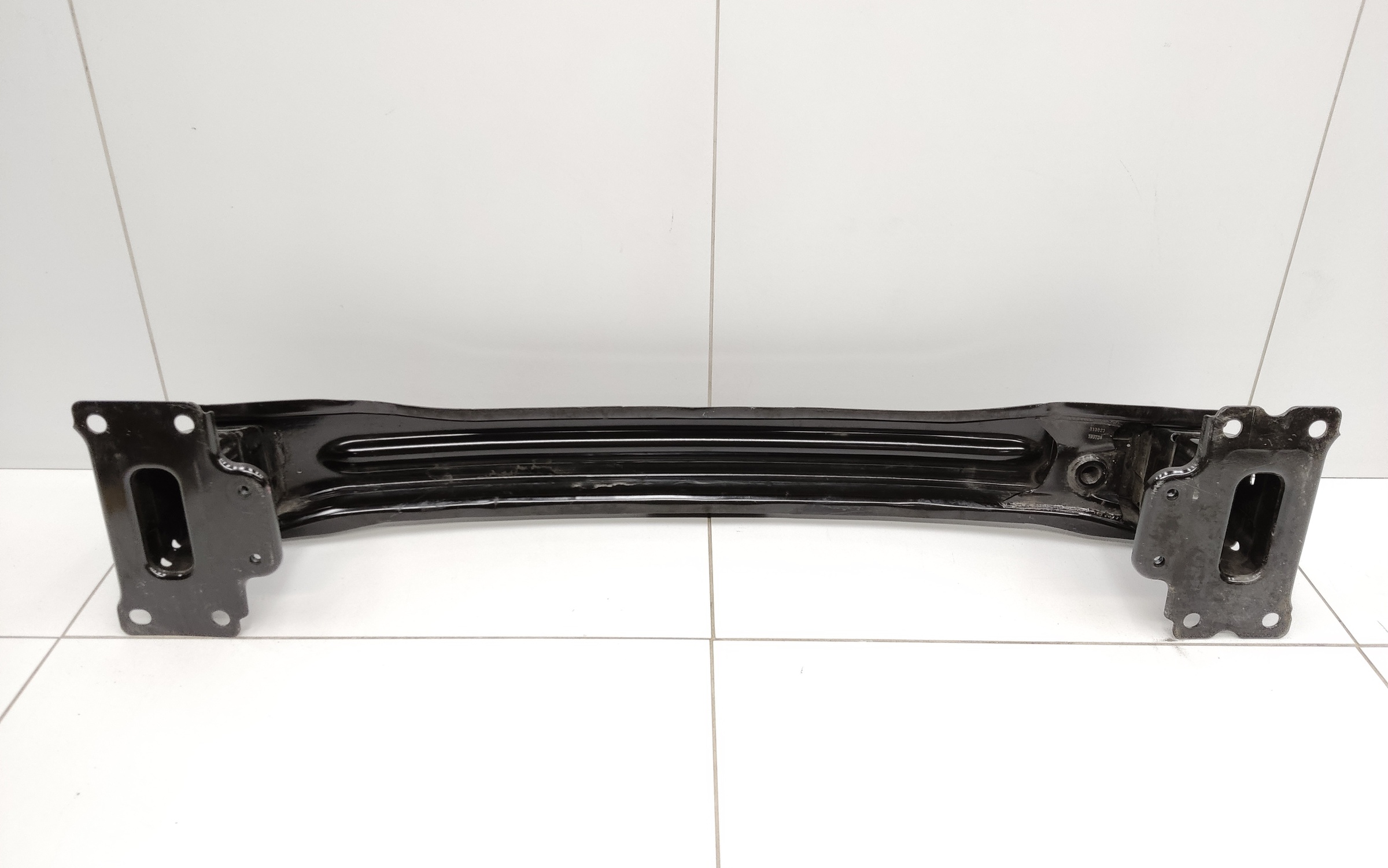 Усилитель переднего бампера Exeed VX